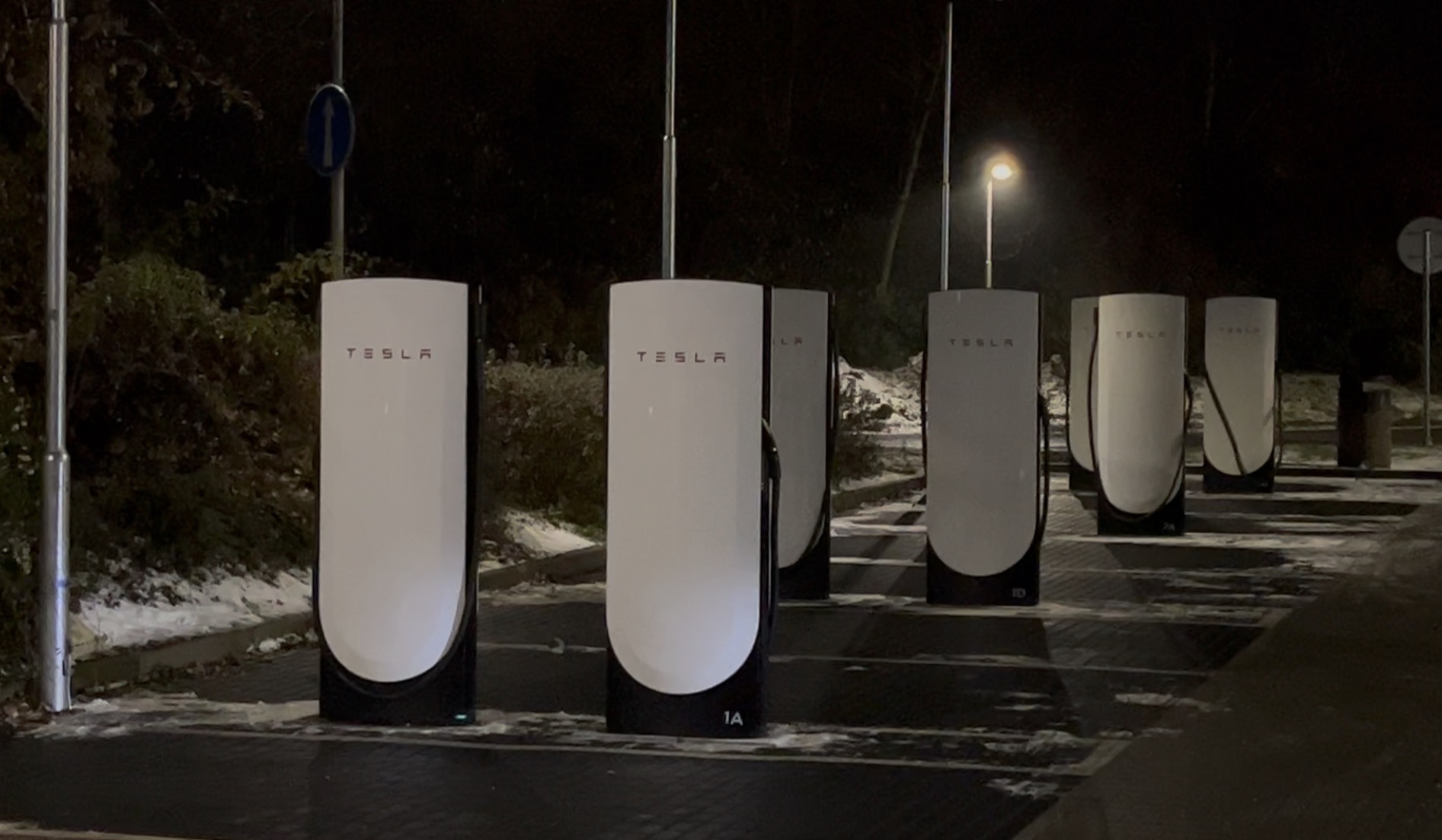 Tesla Supercharger foto 3