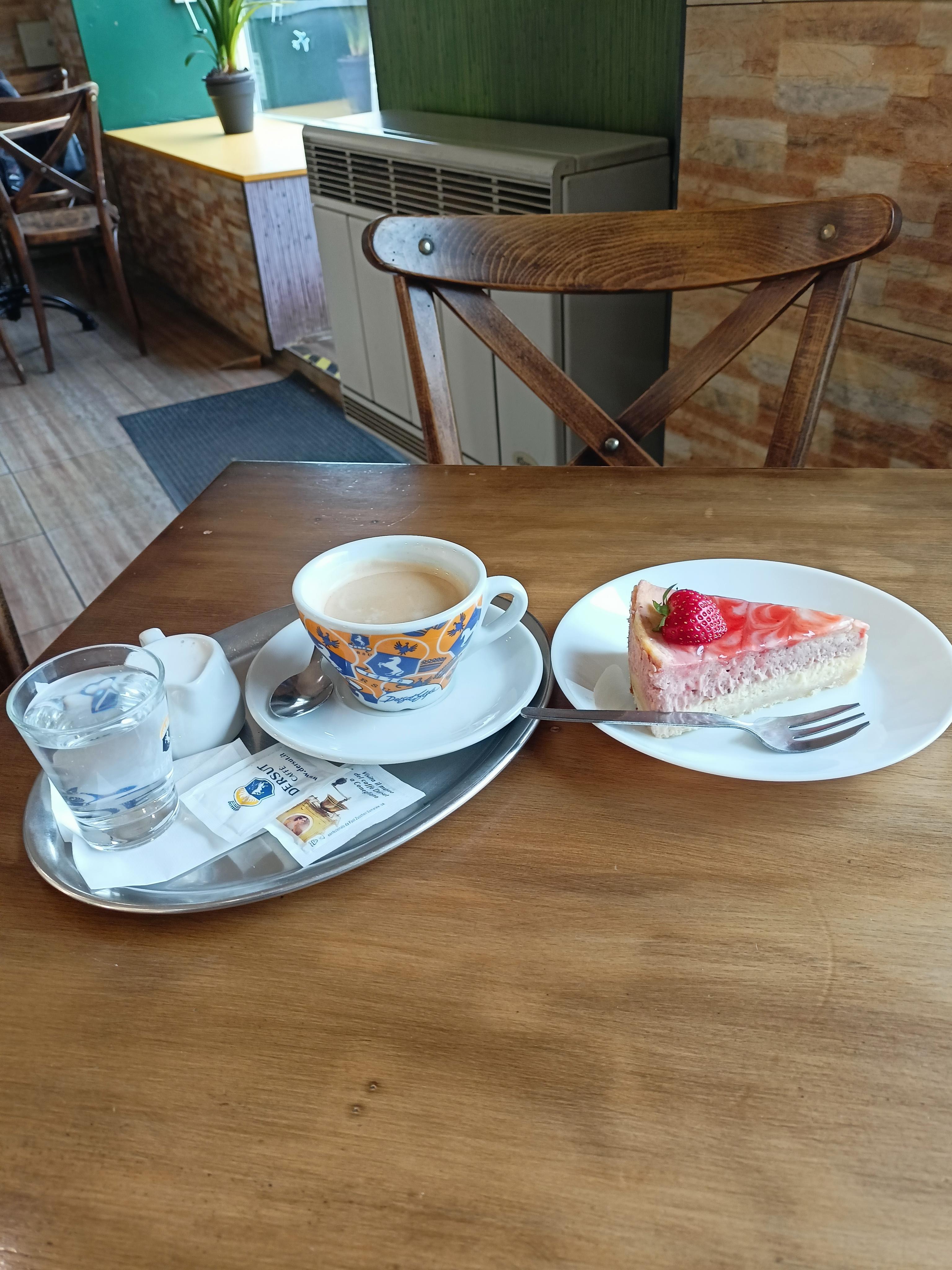 Martin Tichý - Cukrárna foto 2