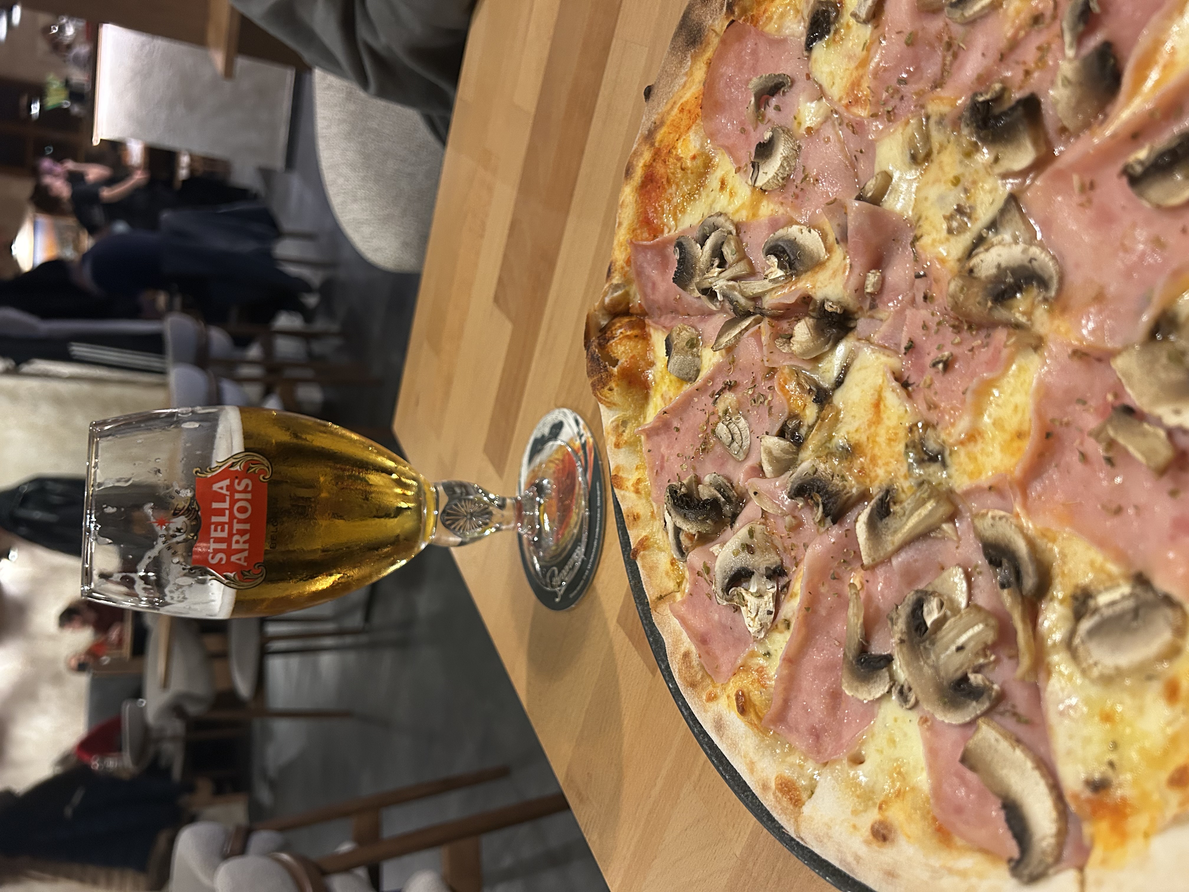 Pizzeria La Piazza foto 4
