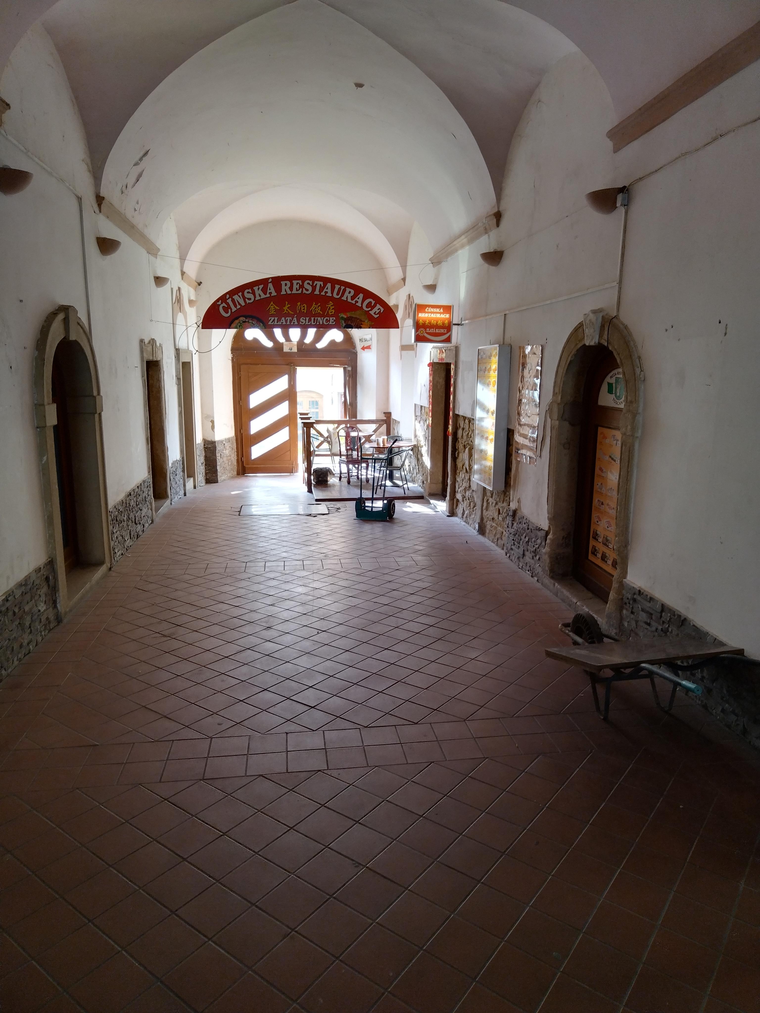 Čínská restaurace ZLATÁ SLUNCE (Jin Tai Yan) foto 2