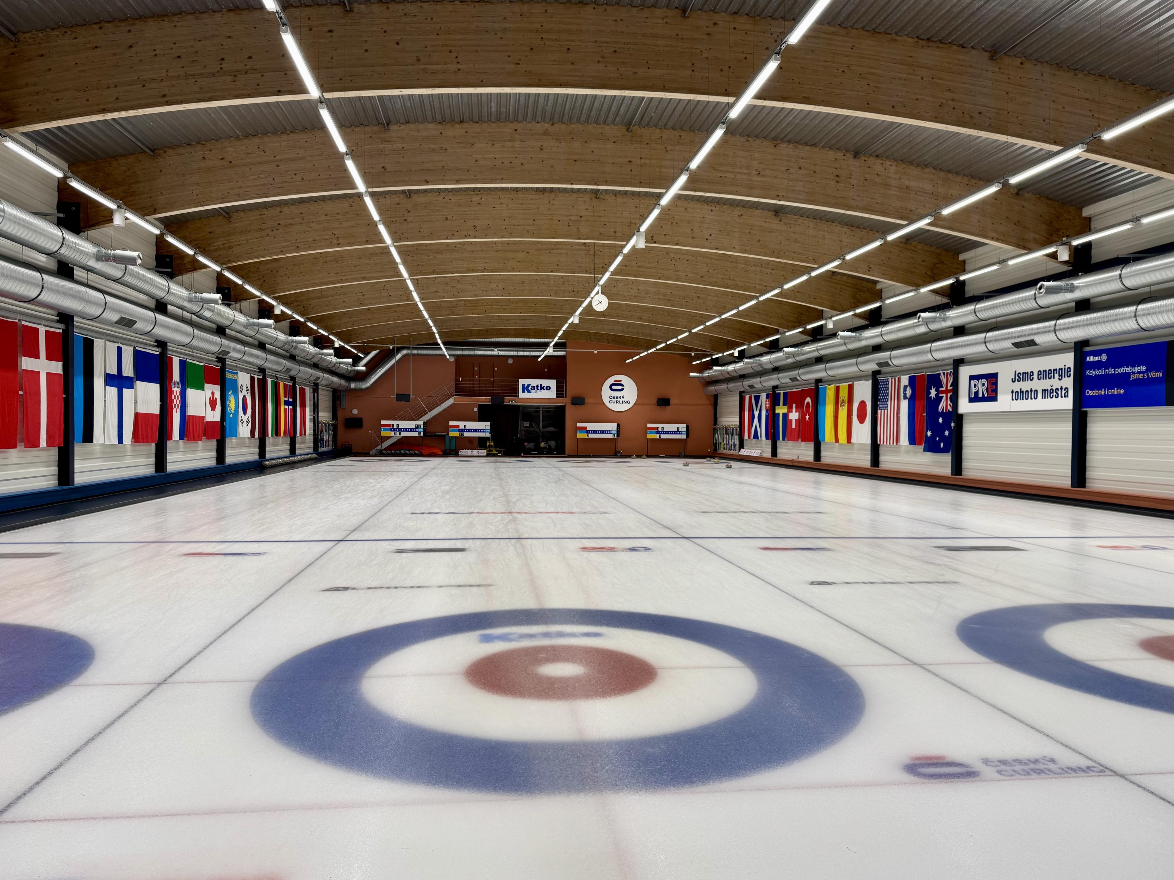 CURLING PROMO - curlingová hala foto 1