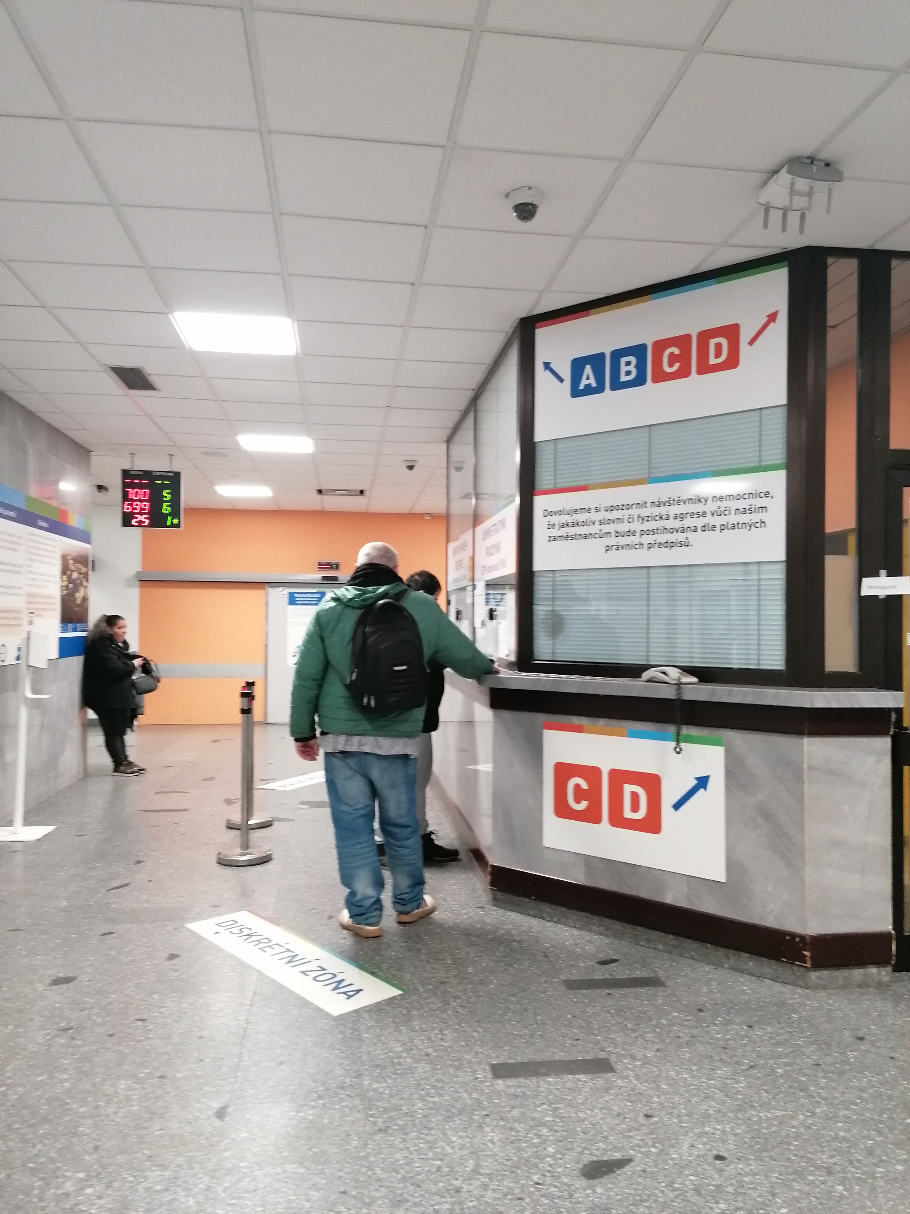 Oddělení urgentního příjmu a LSPP dětí (EMERGENCY) - FNMH, pracoviště Motol foto 3
