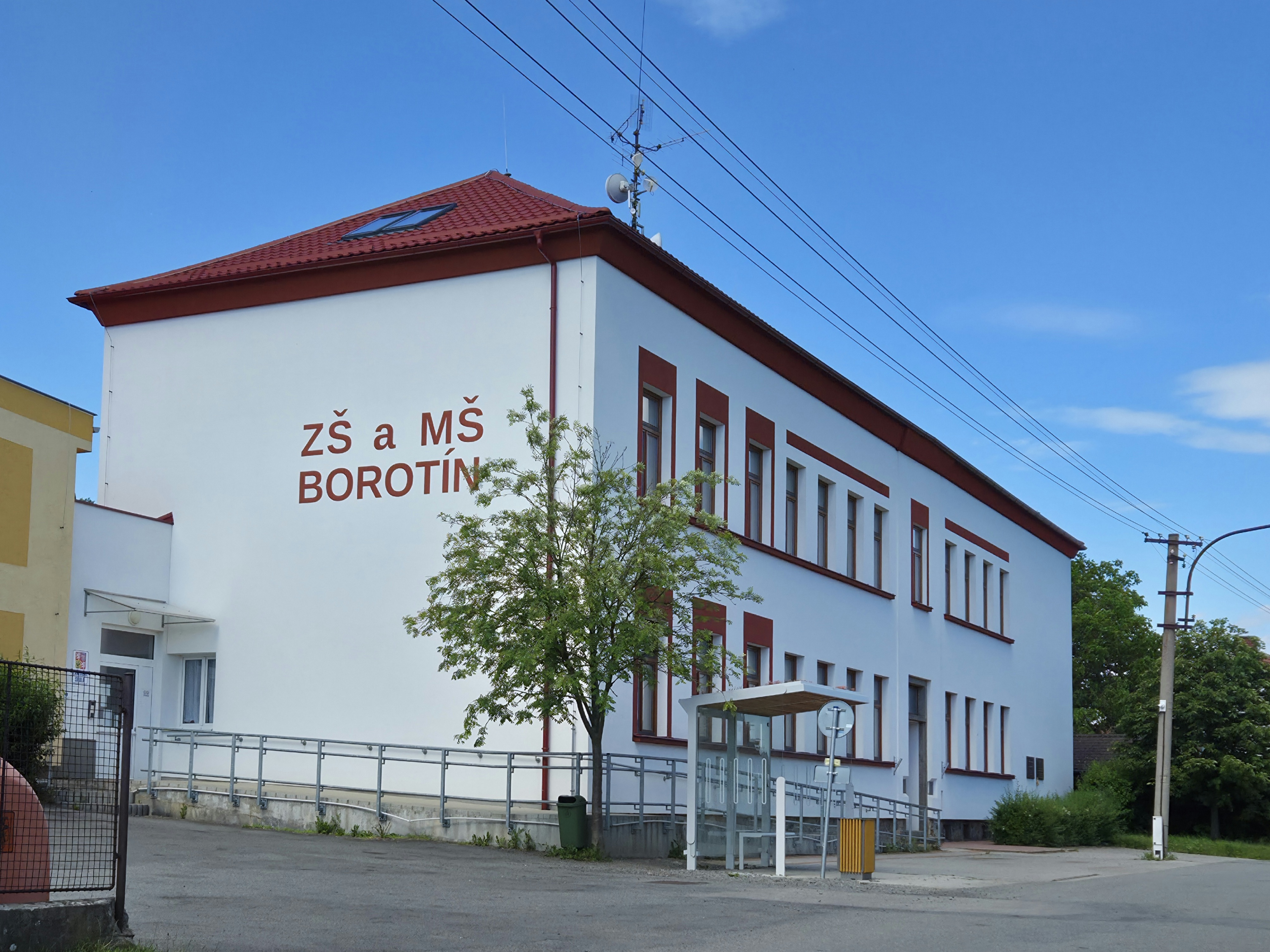 ZŠ a MŠ Borotín, okres Tábor foto 2