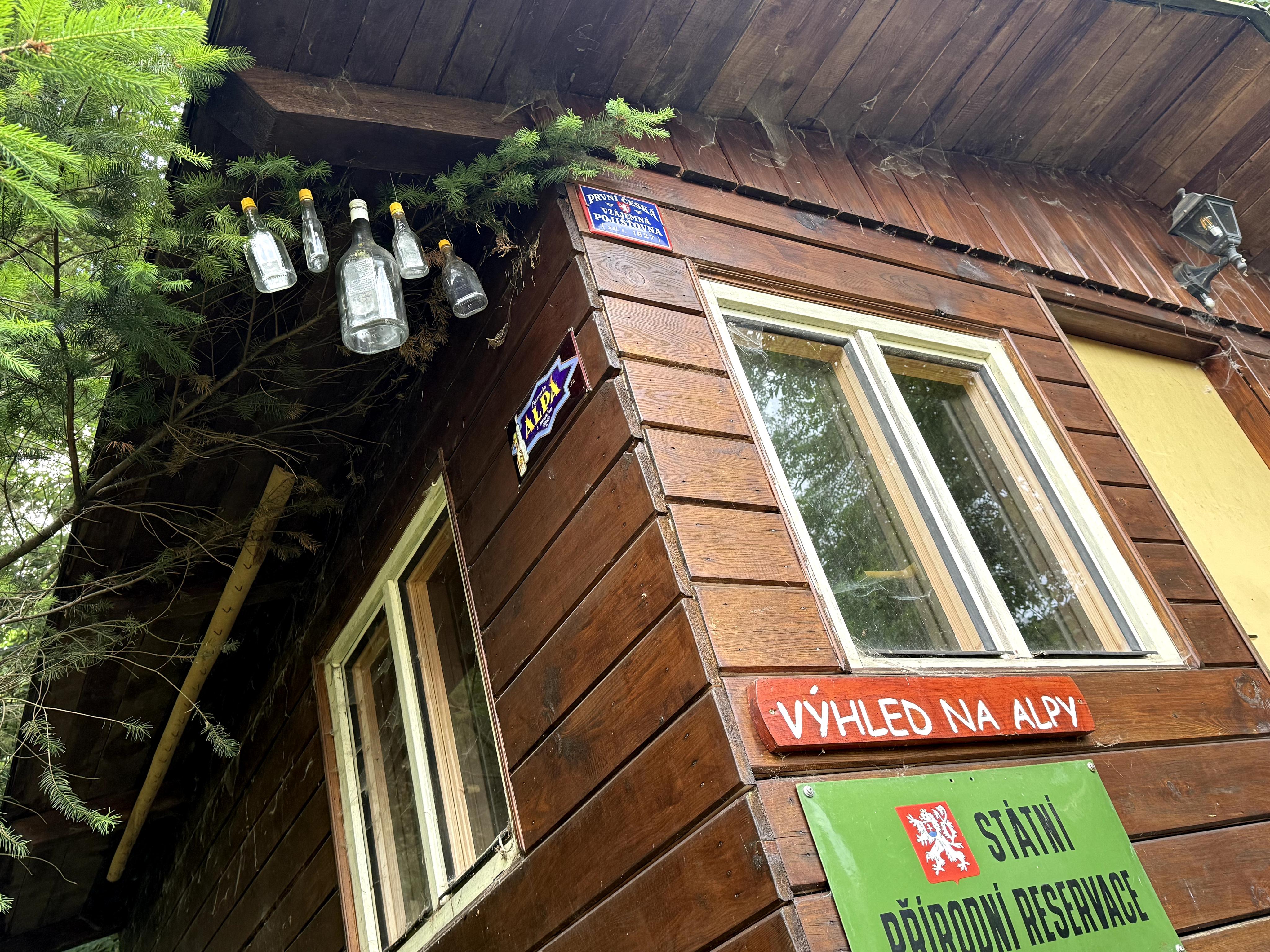 Vinotéka/Pivotéka v Podhájí foto 3