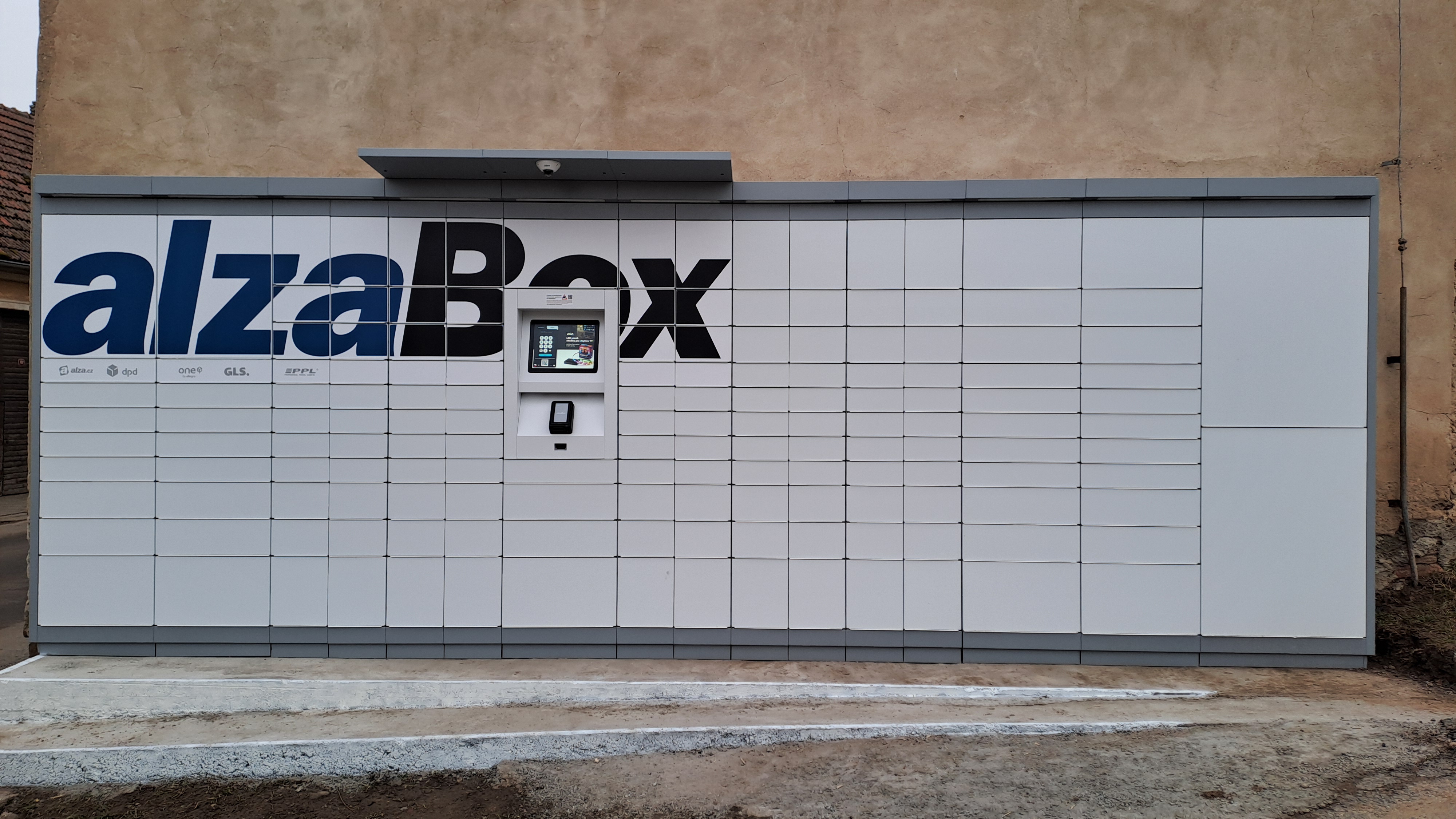 AlzaBox foto 2
