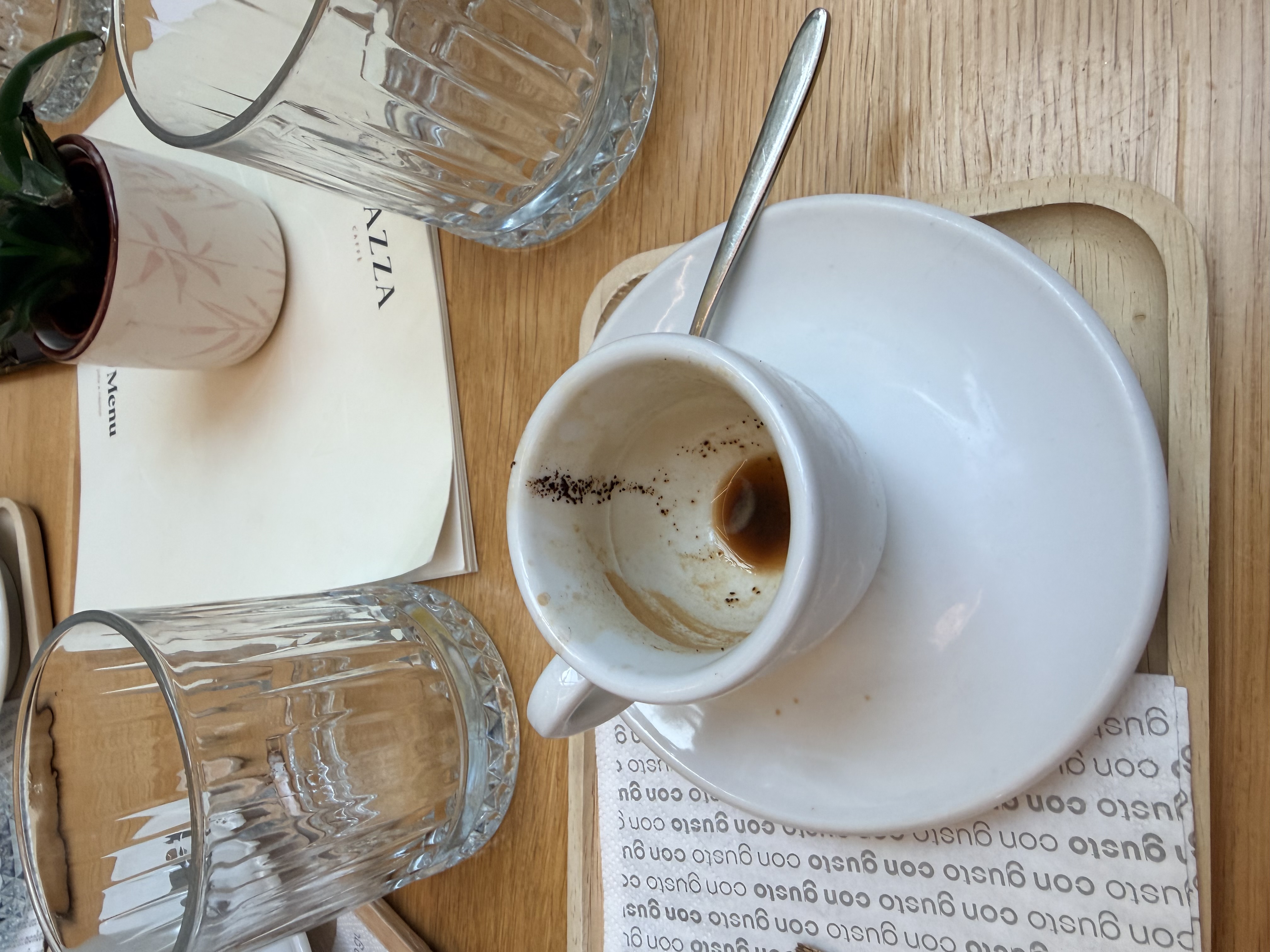 Piazza Caffè foto 2