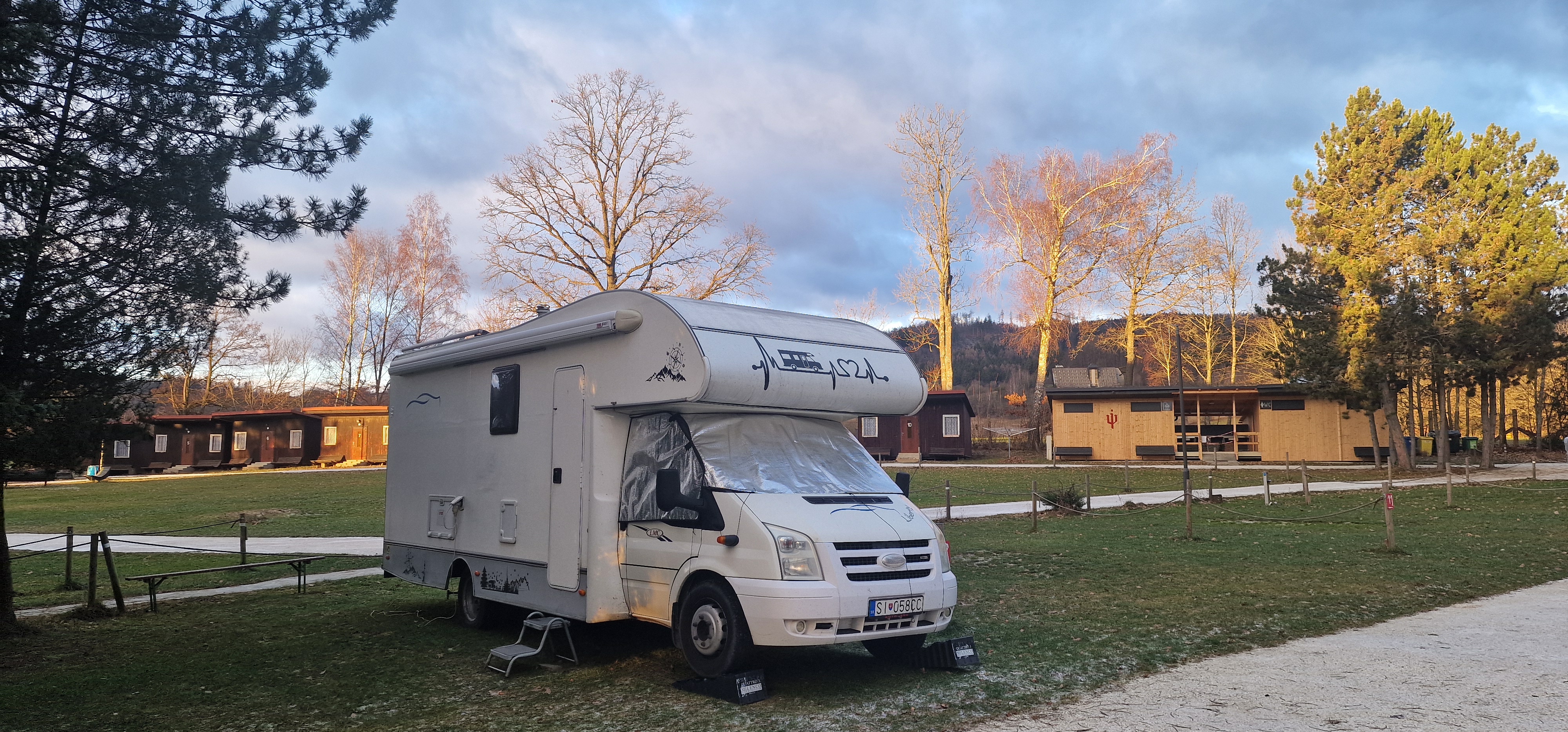 Karavan Kemp Zlosin foto 6