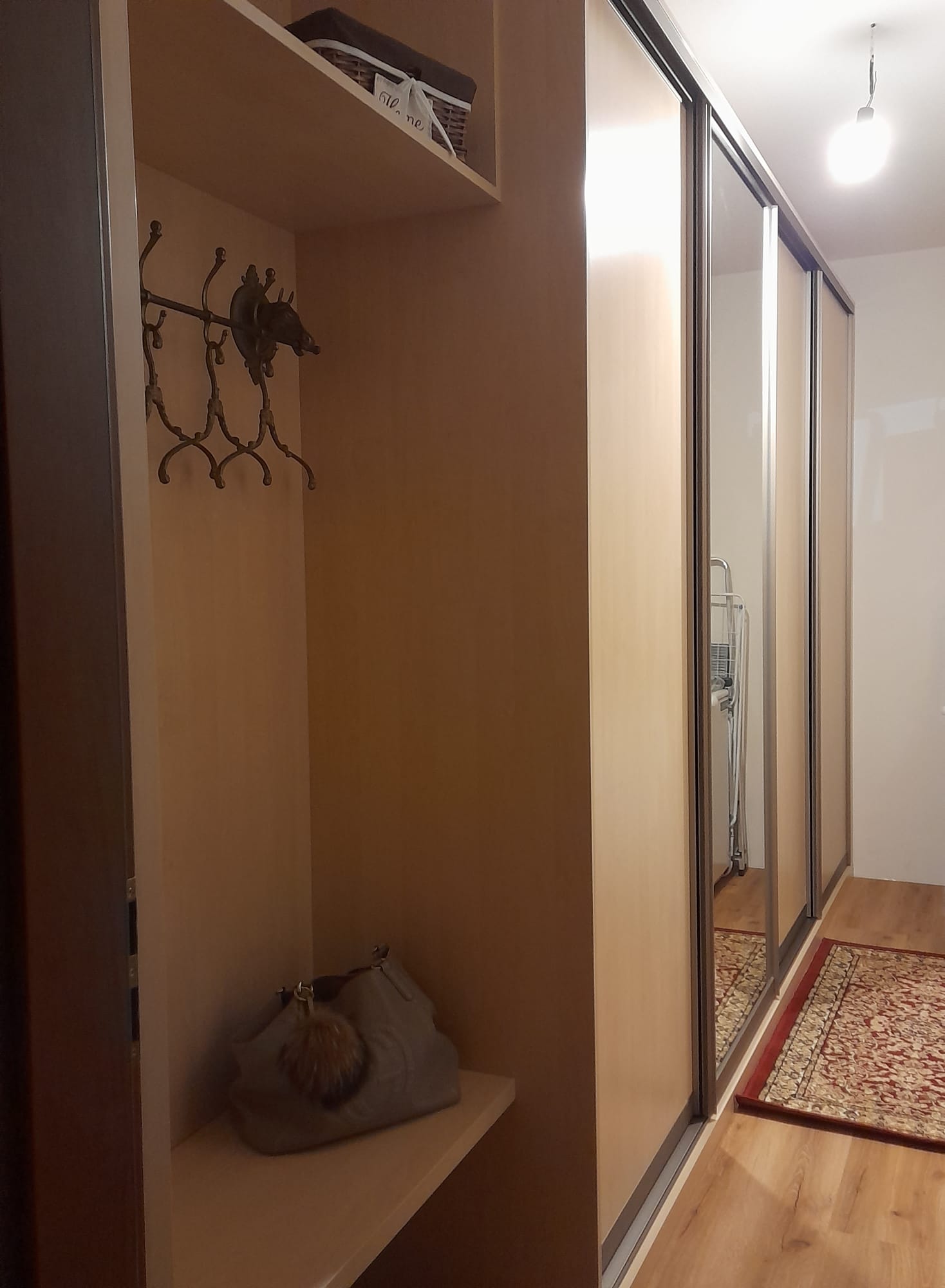 IBIS - skříně na míru foto 6