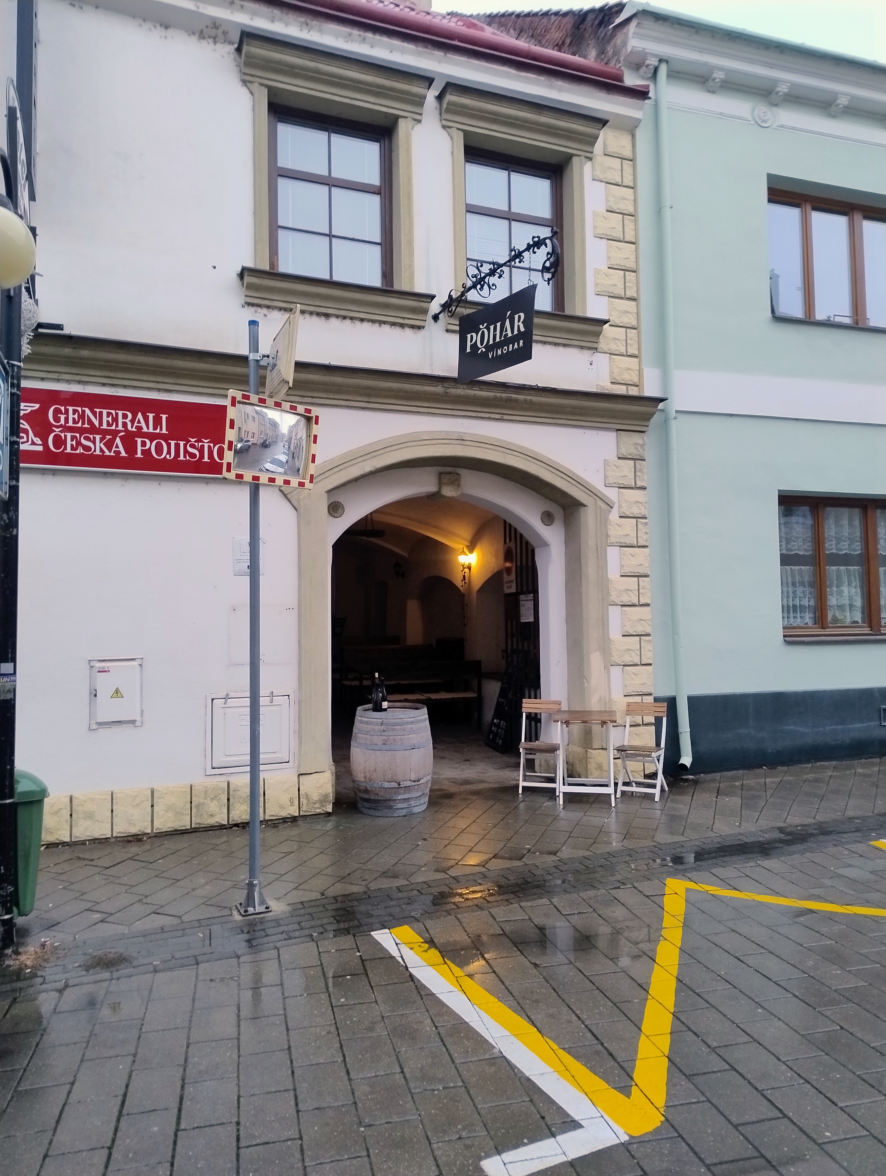 Pohár vínobar foto 4