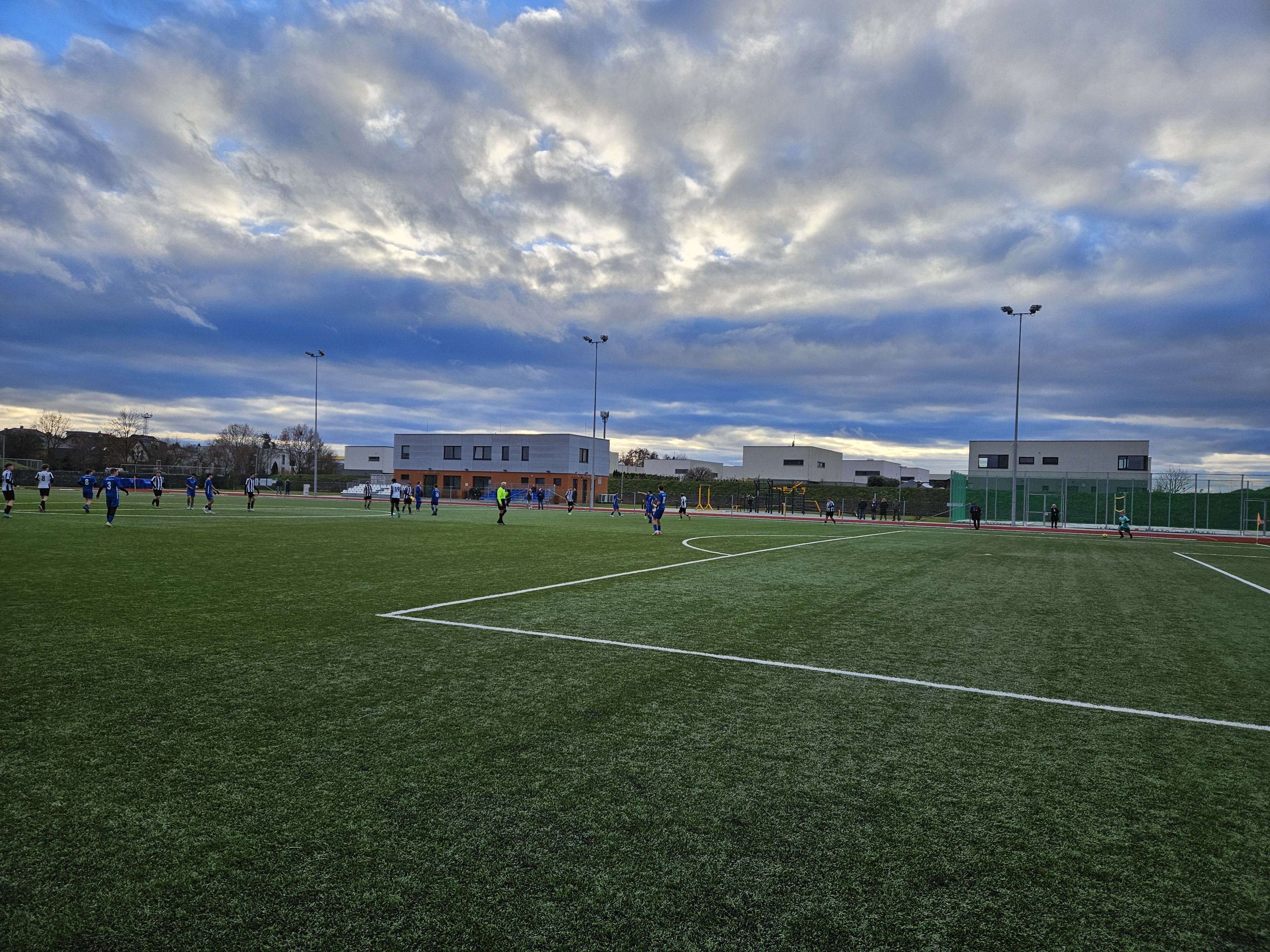 Sportovní areál Jesenice foto 3