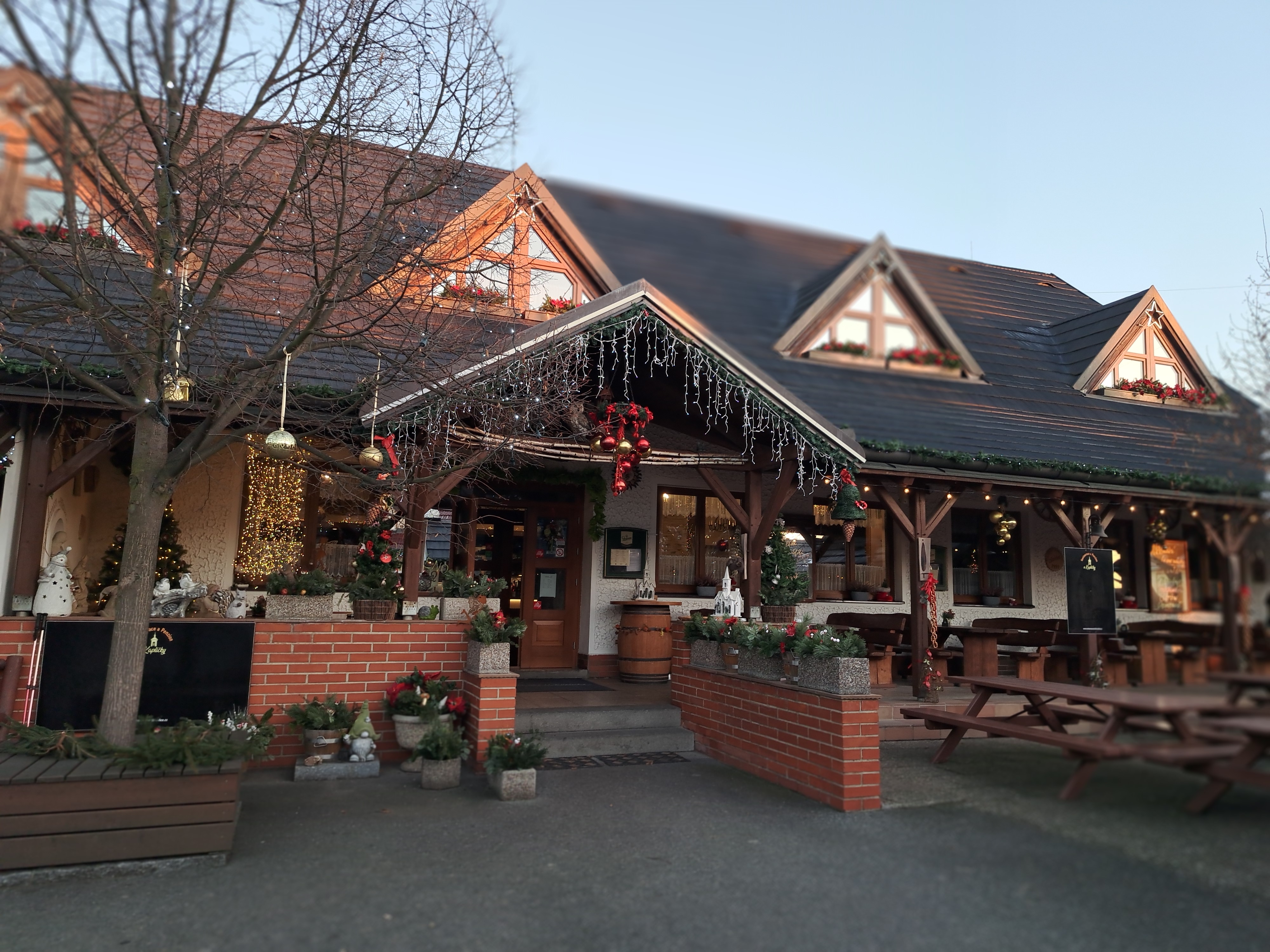 Restaurace u Kapličky foto 1