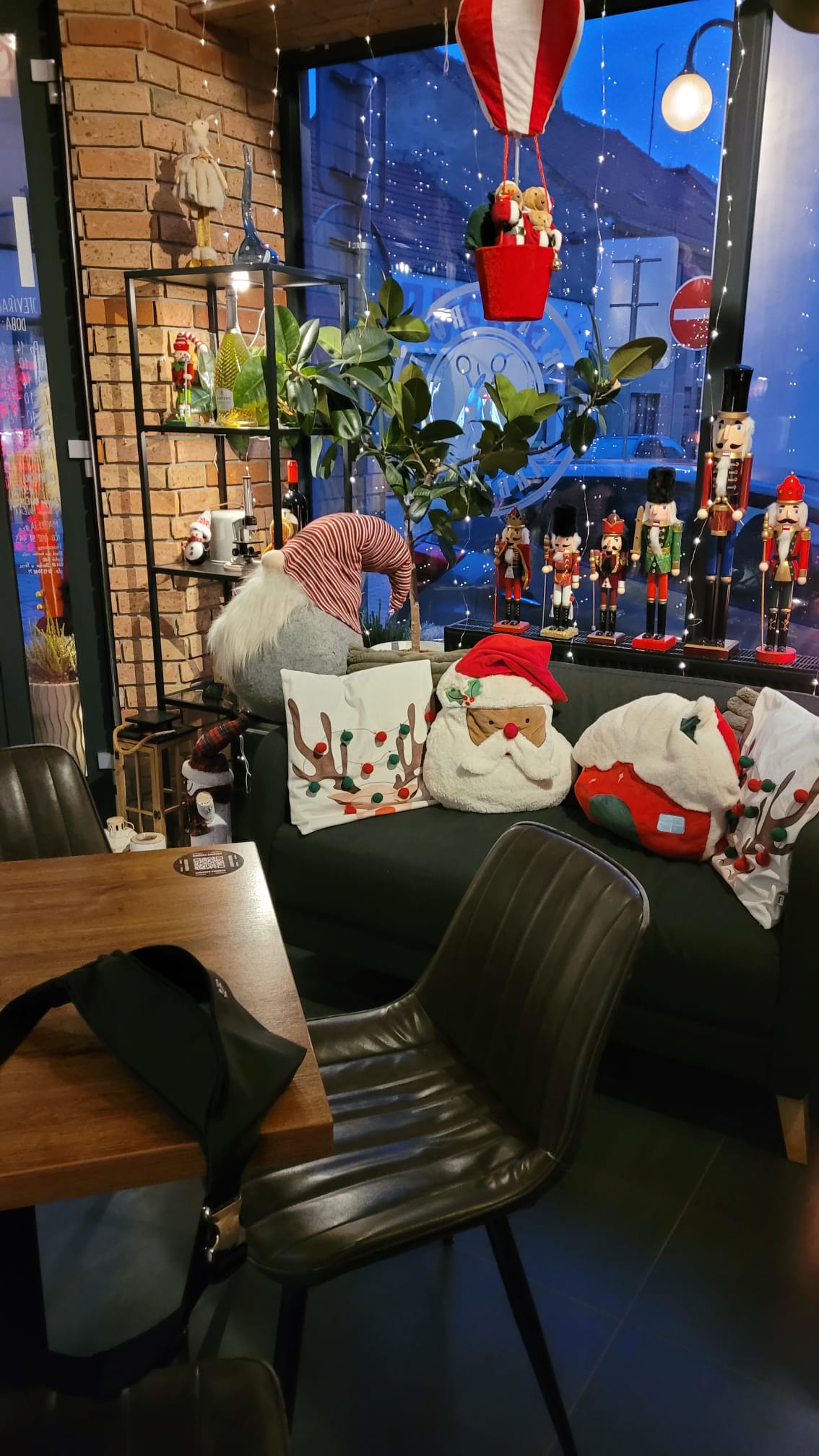 Black rose barber cafe foto 5