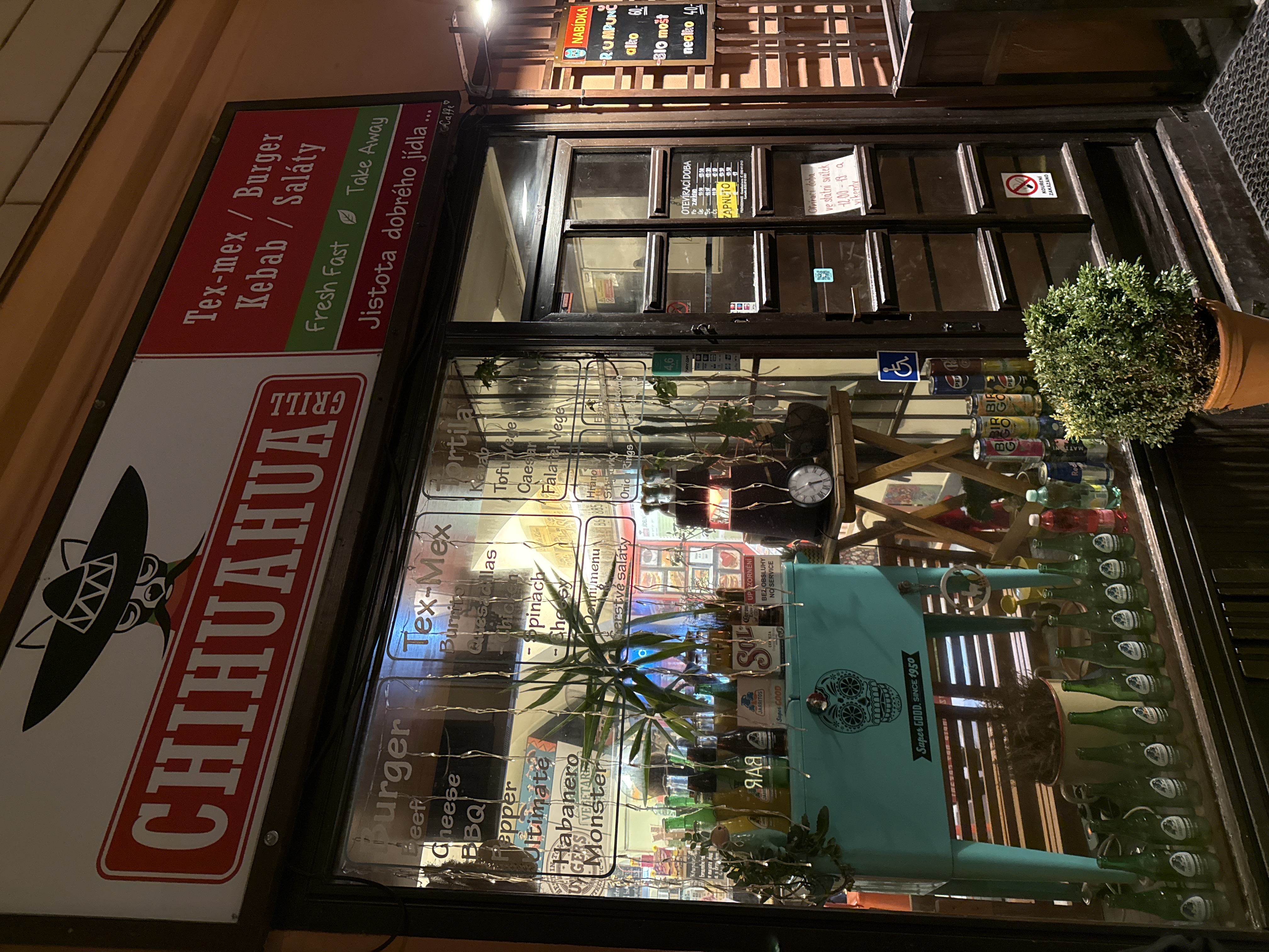 Chihuahua - Mexican & Burger Bistro foto 2