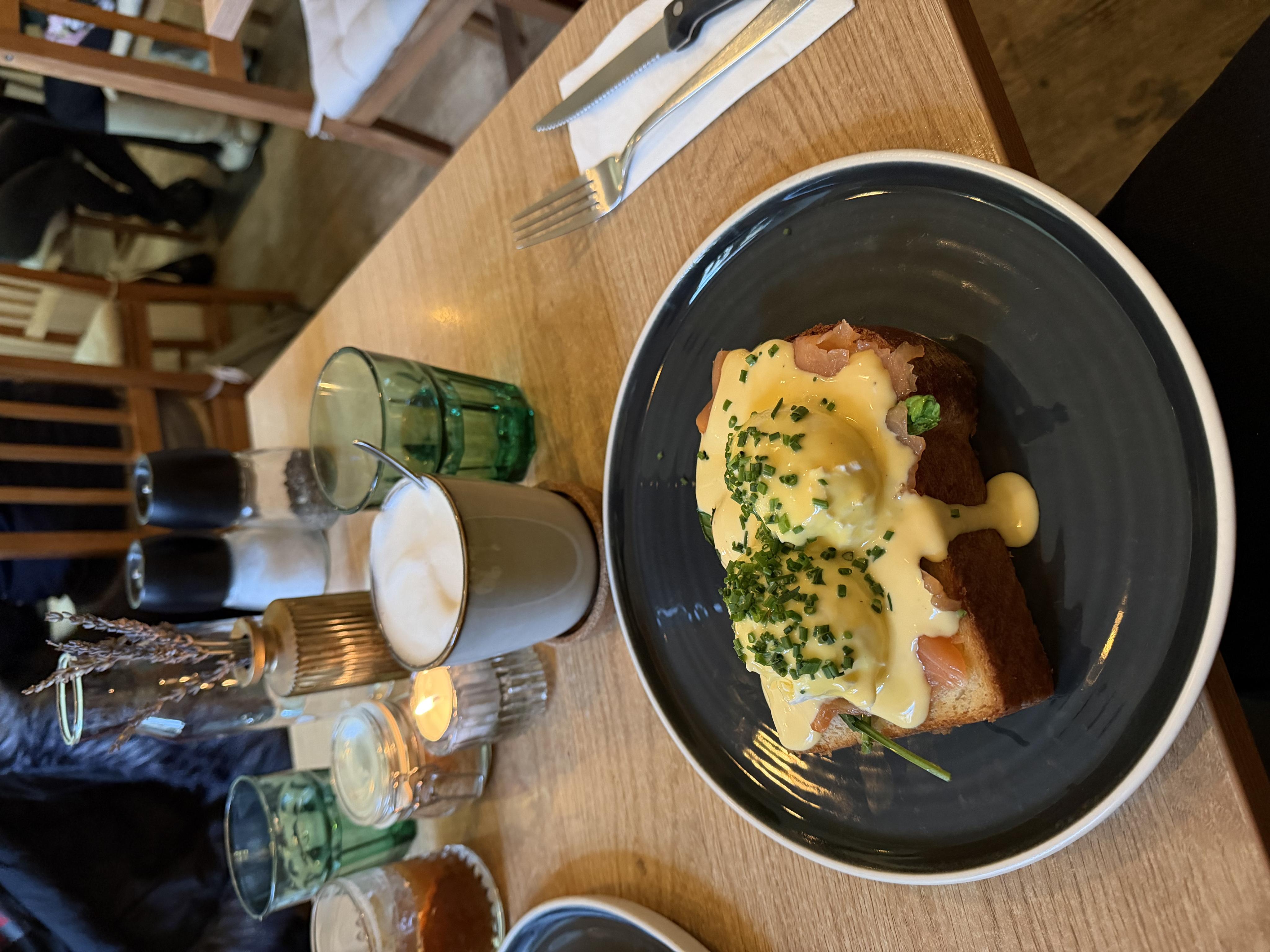 Eggsit Cafe foto 2