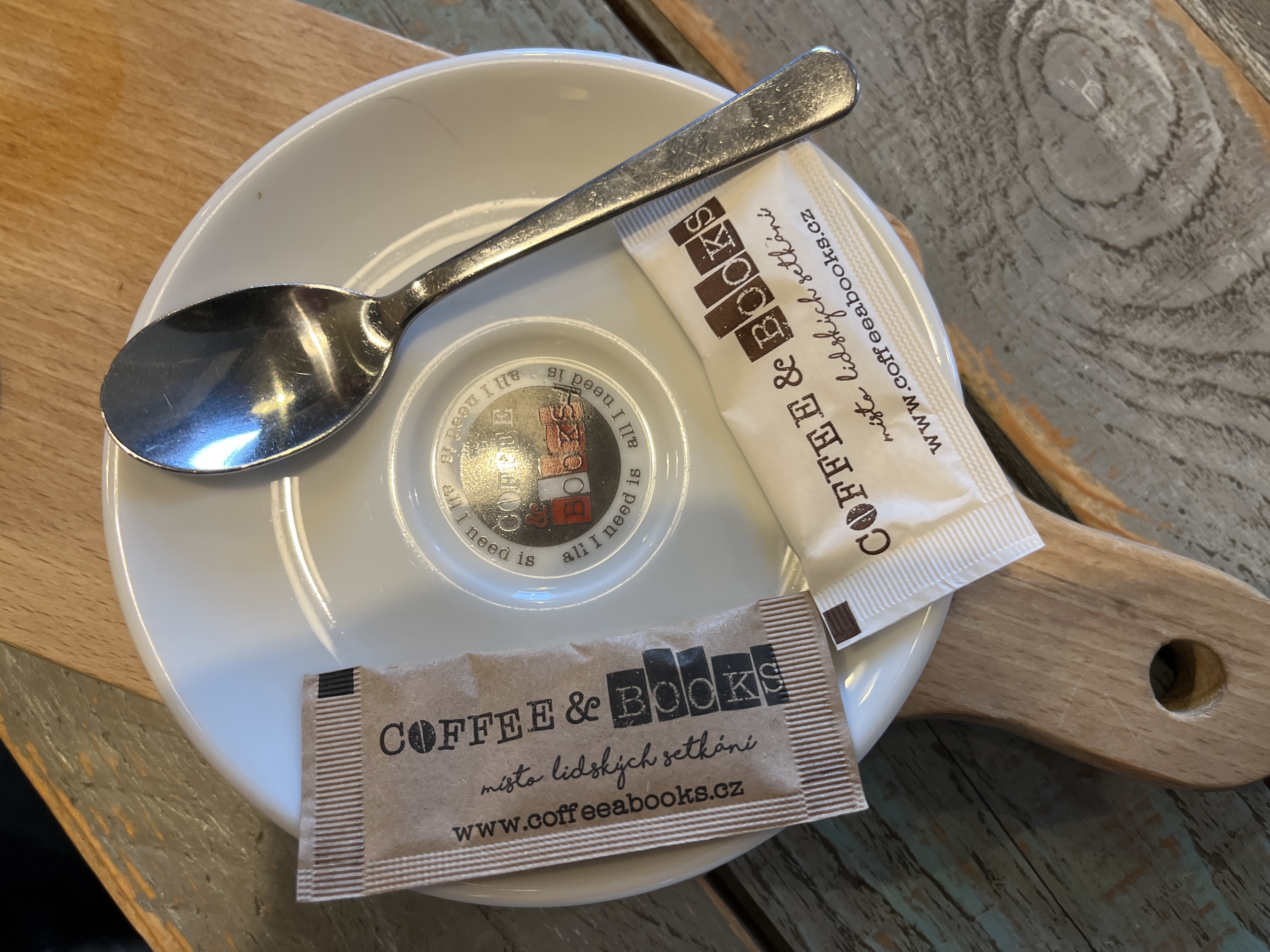 COFFEE & BOOKS foto 6