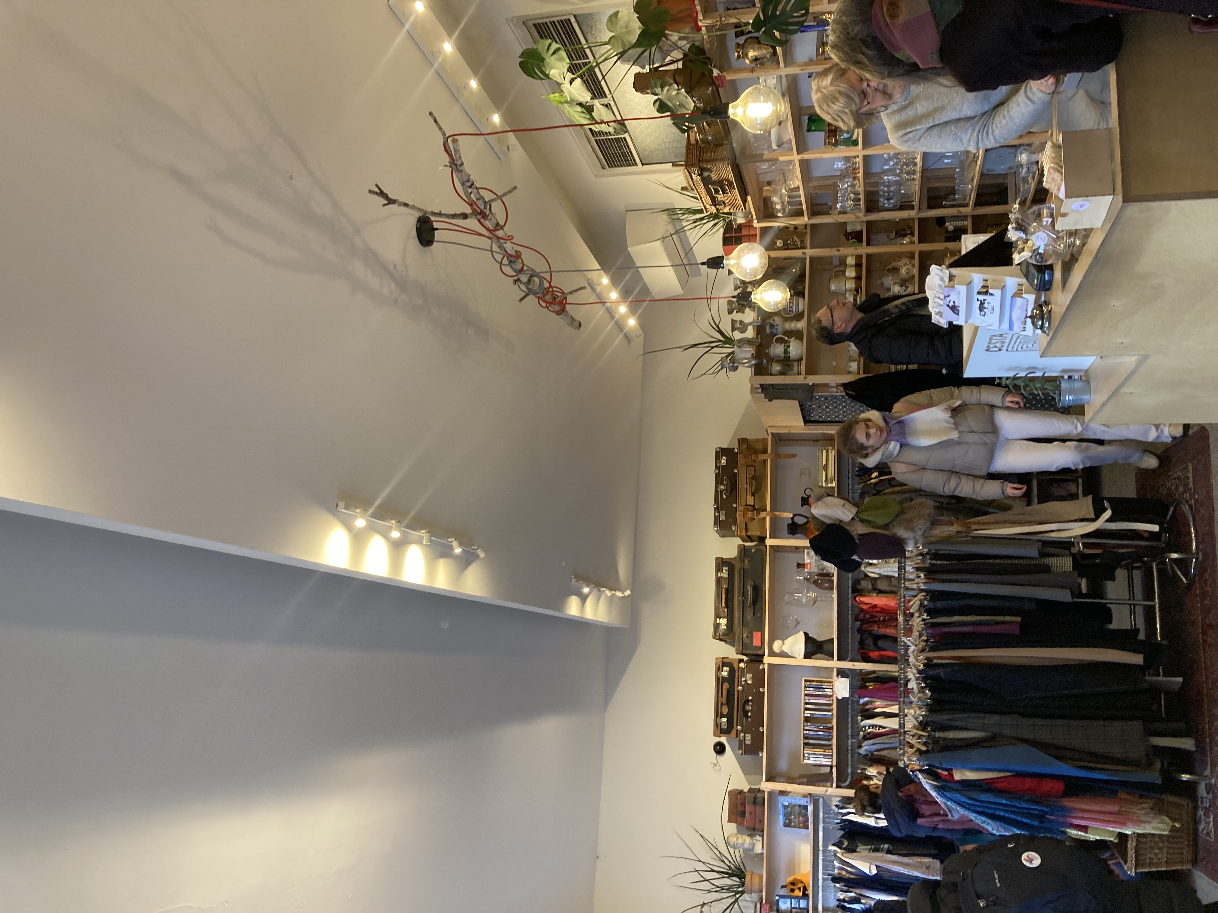 Dobročinný obchod Cesta domů foto 3