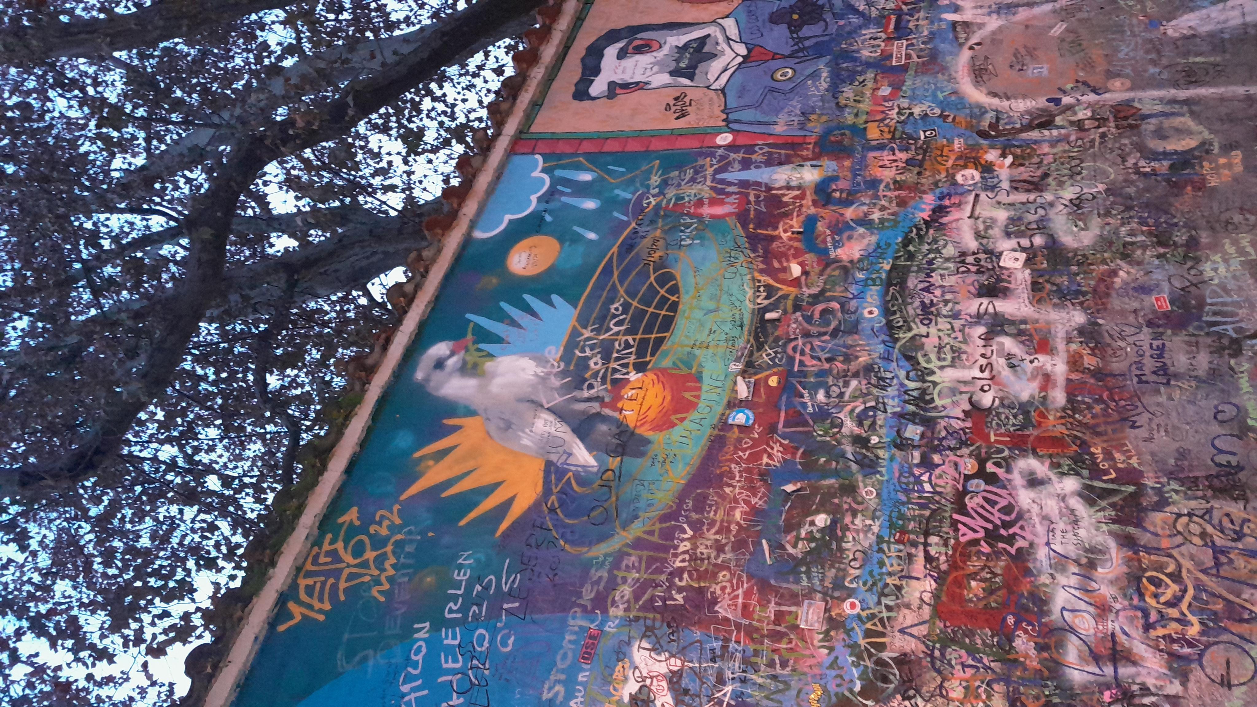 The Lennon Wall foto 1