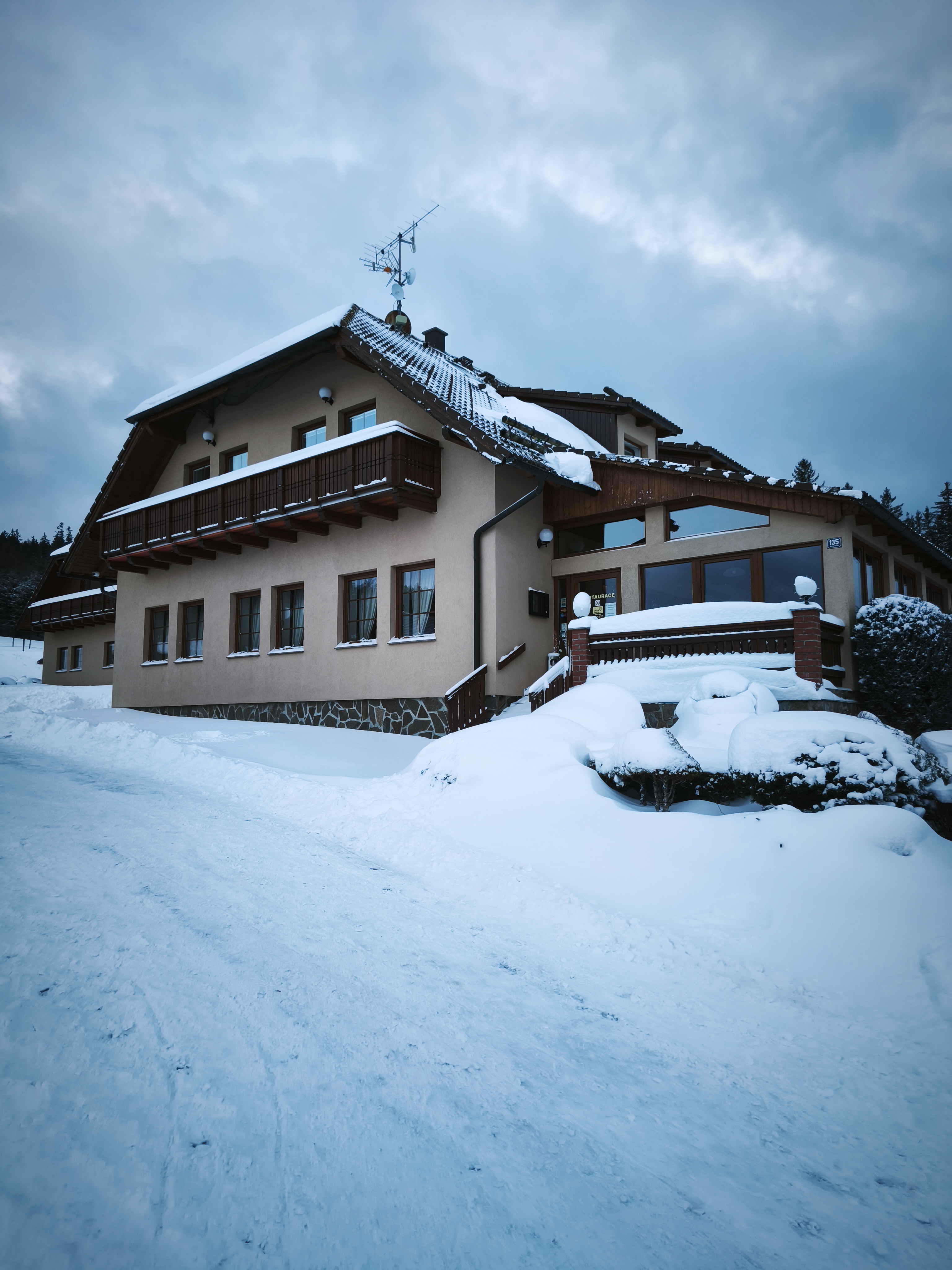 Hotel Elsyn Dvůr foto 5