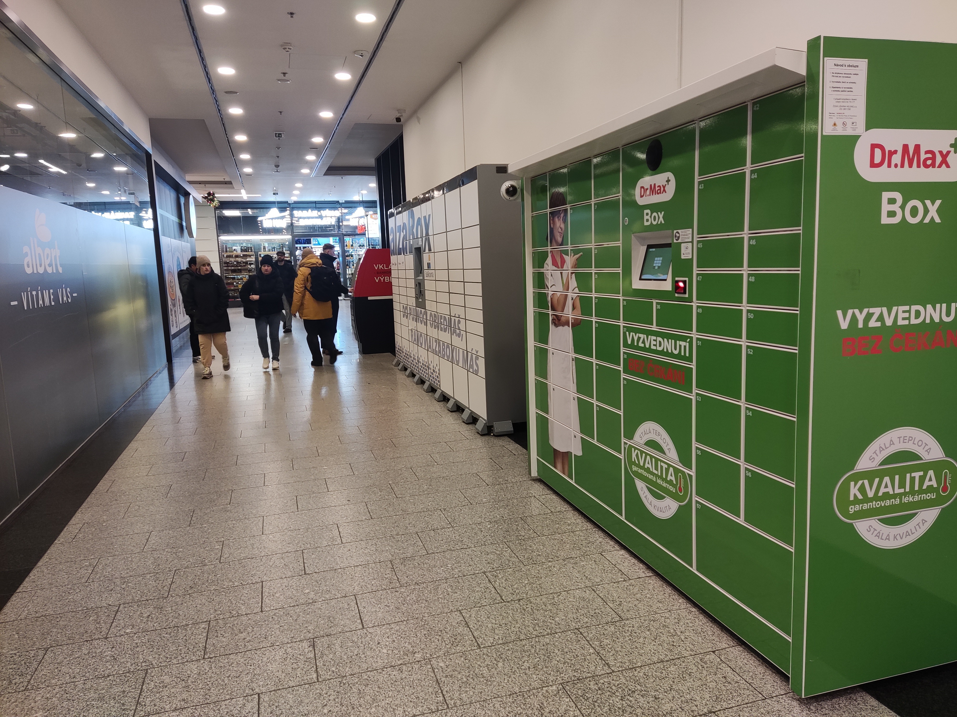 Dr. Max - výdejní box foto 2