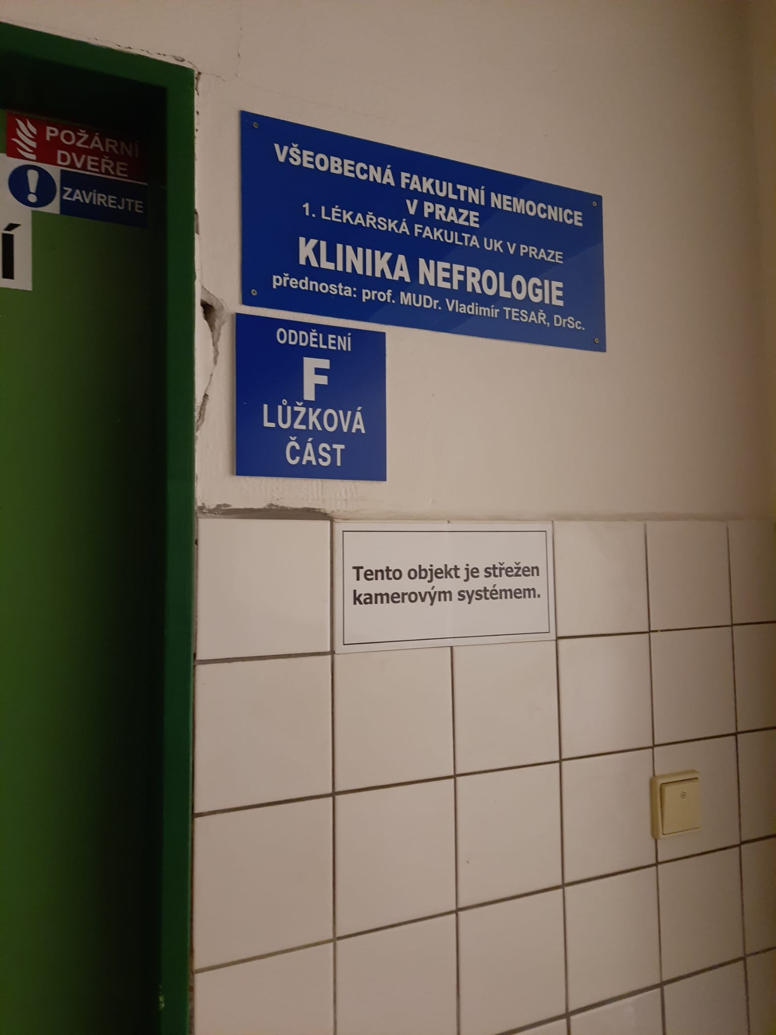 Dermatovenerologická klinika VFN a 1. LF UK foto 2