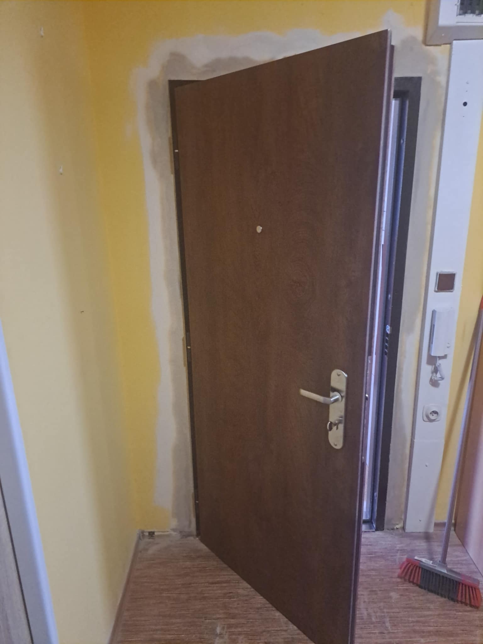 DveřeAZ | Prodej a montáž dveří a zárubní foto 6