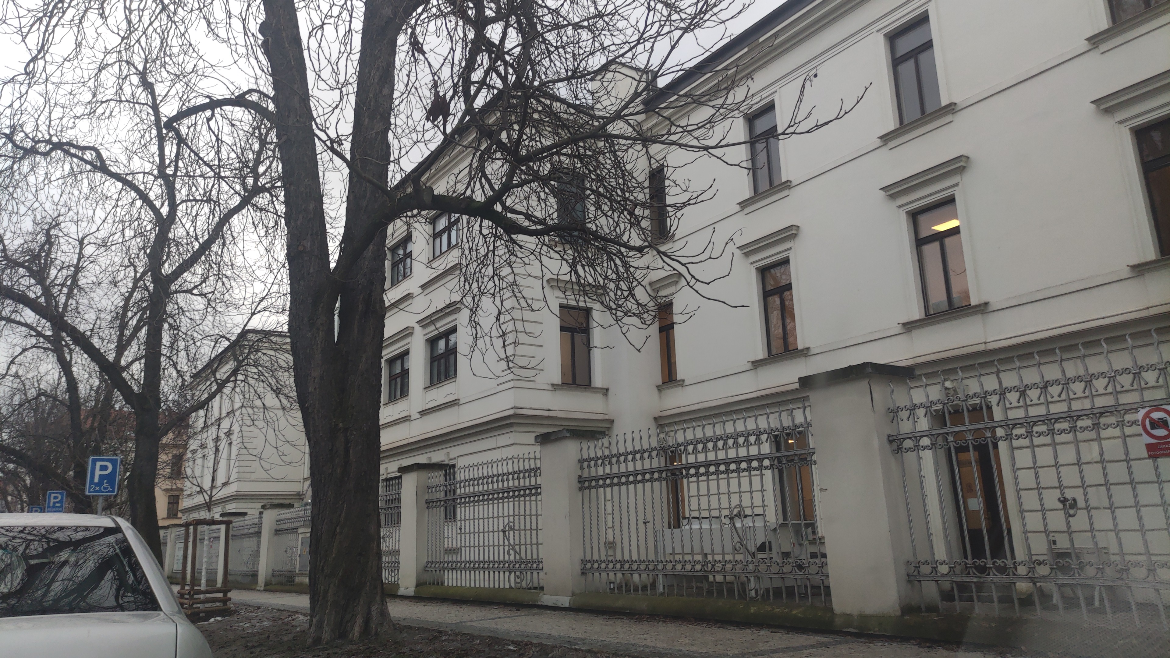 Ústav leteckého zdravotnictví Praha foto 5