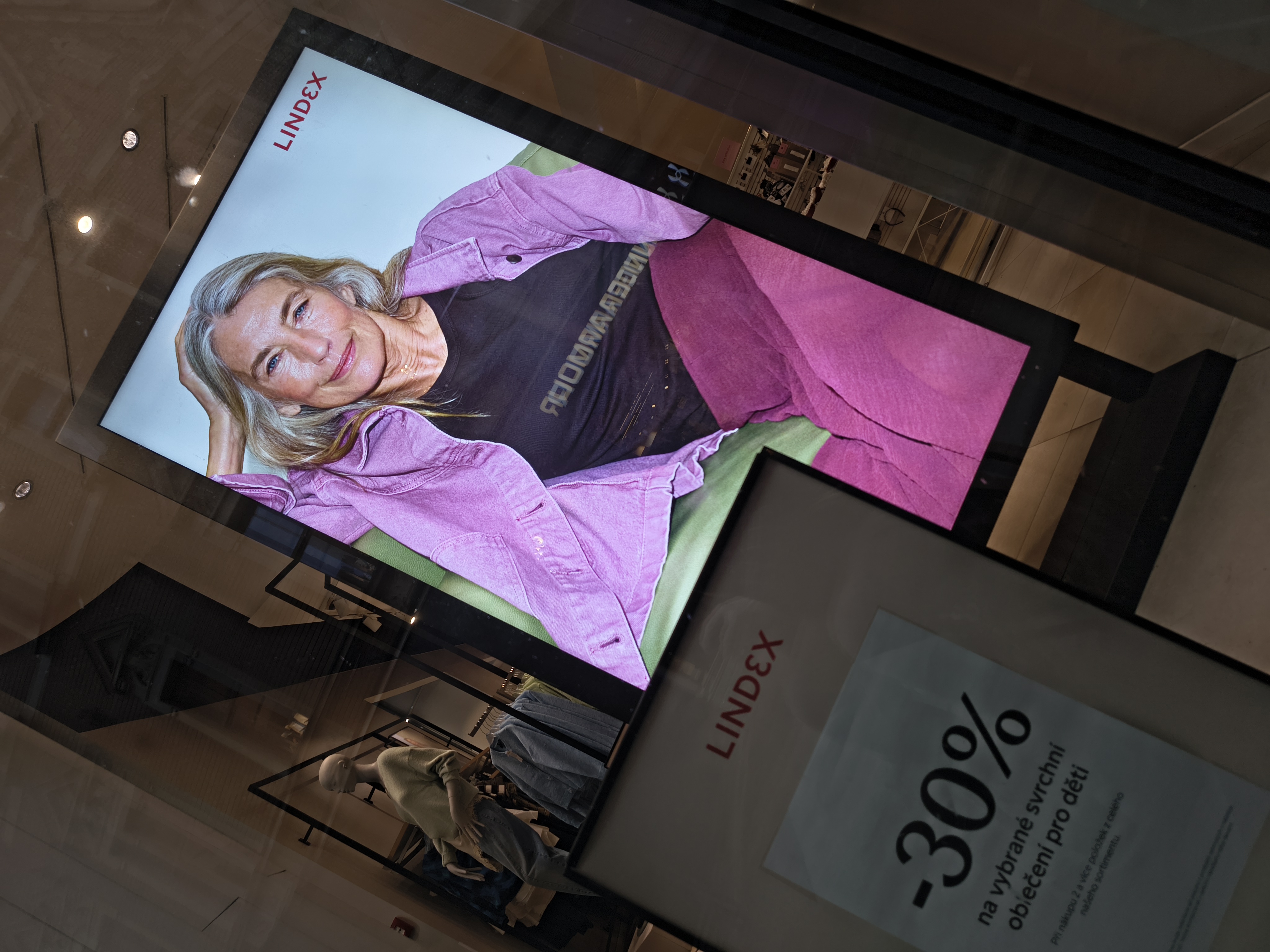 LINDEX foto 2