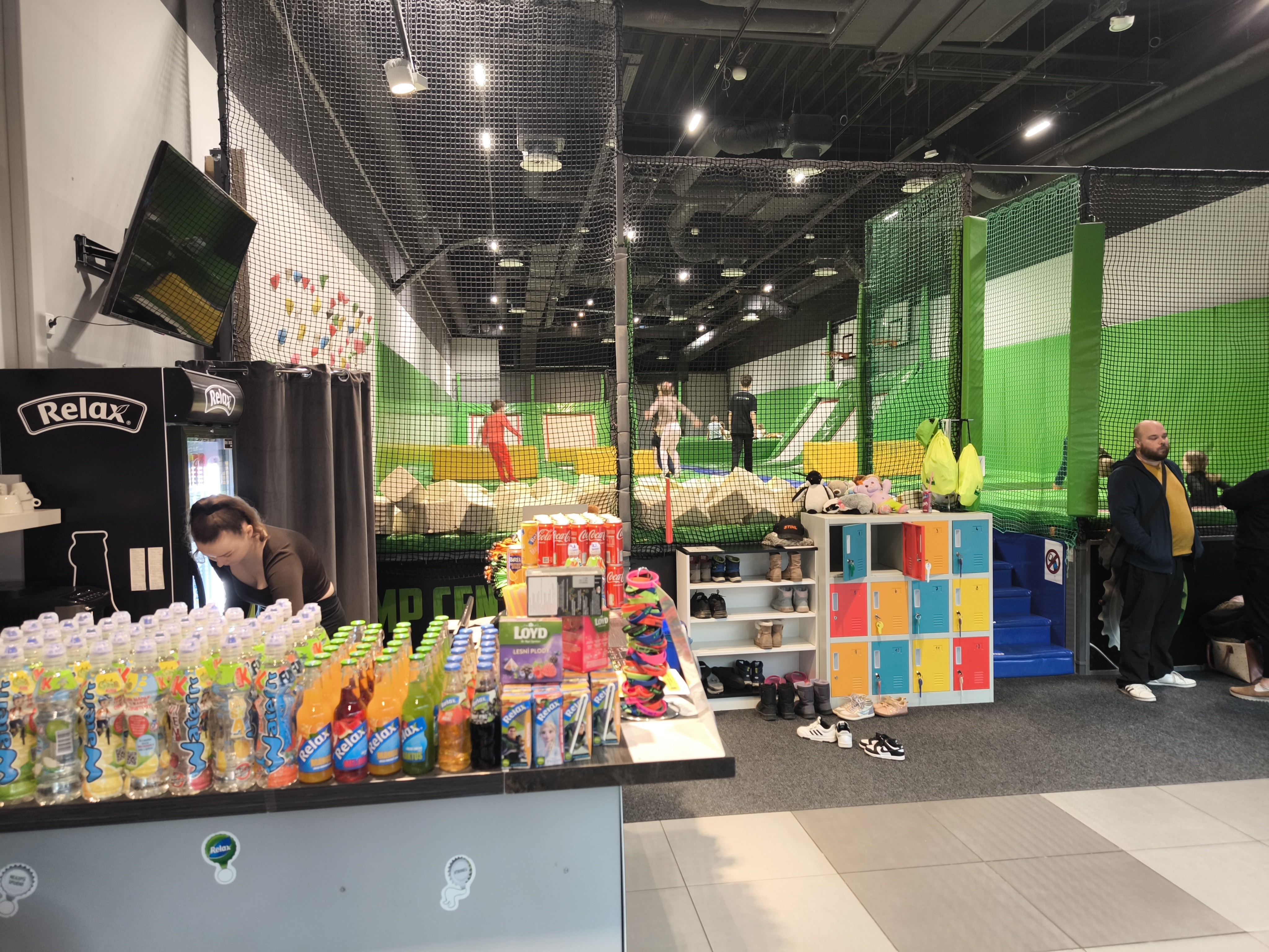 Jumpcentrum - trampolínový park F-M foto 5