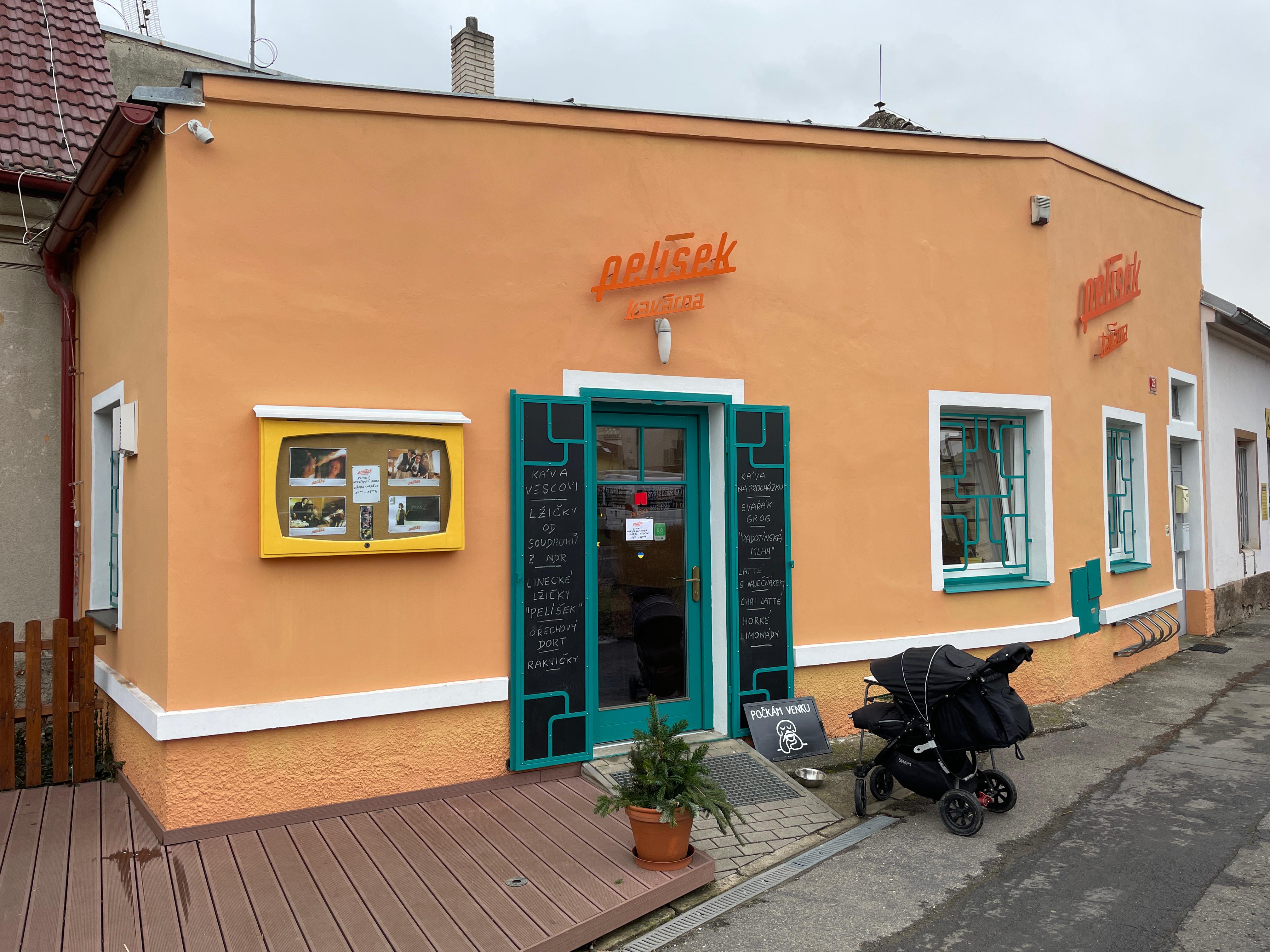 Kavárna Pelíšek foto 4