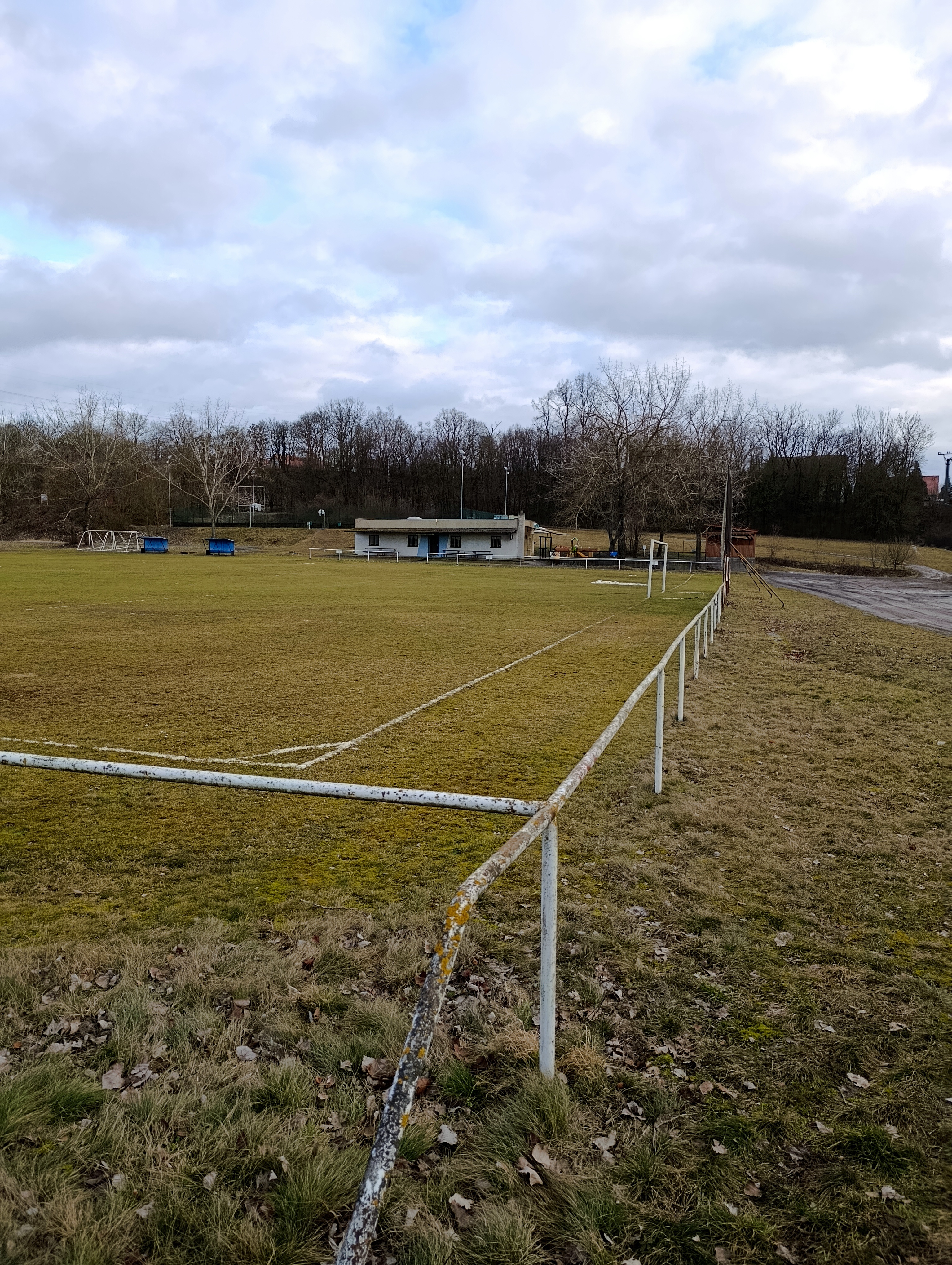 TJ Baník Mořina foto 2