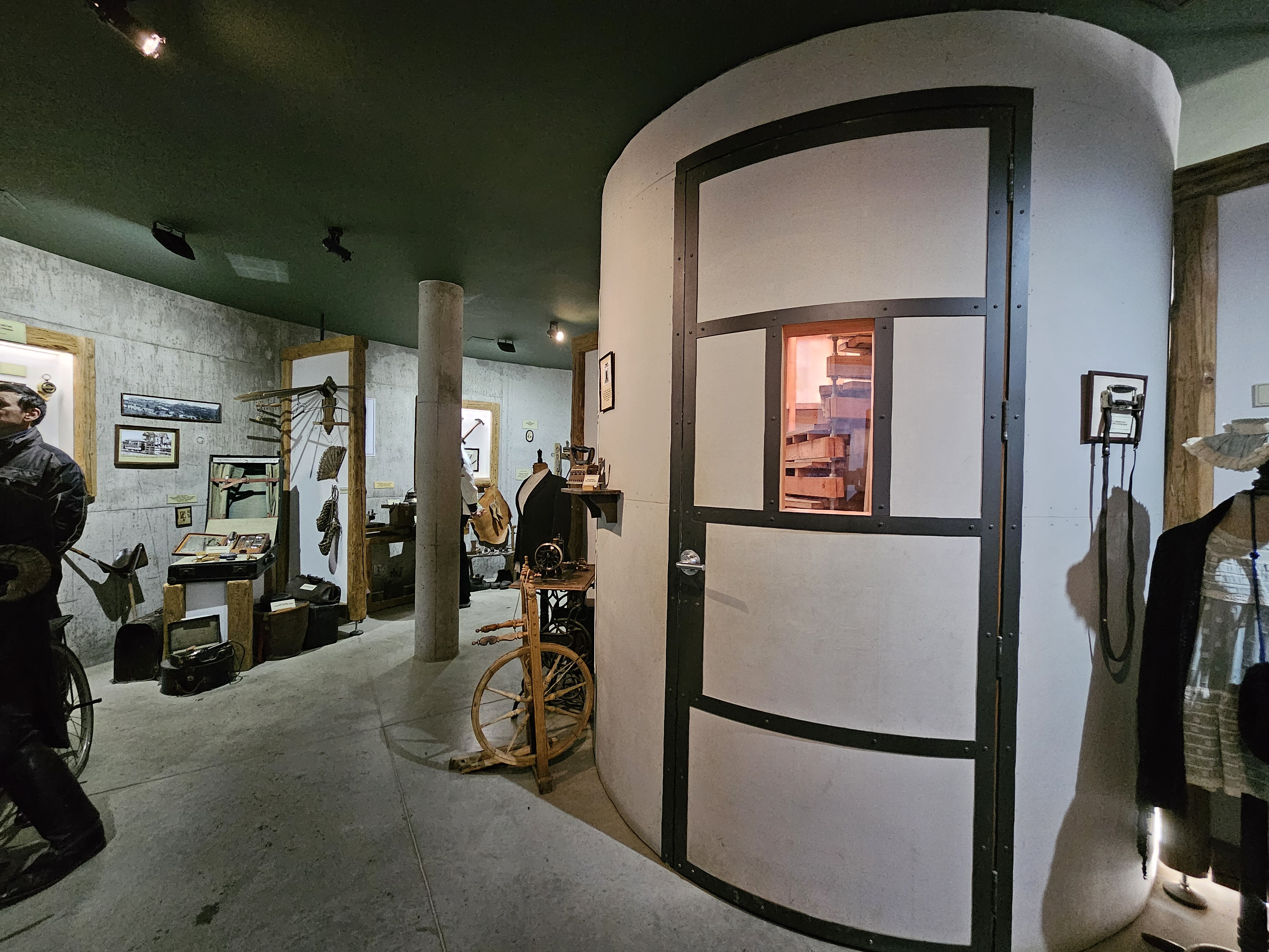 Muzeum Cimrmanovy doby foto 6