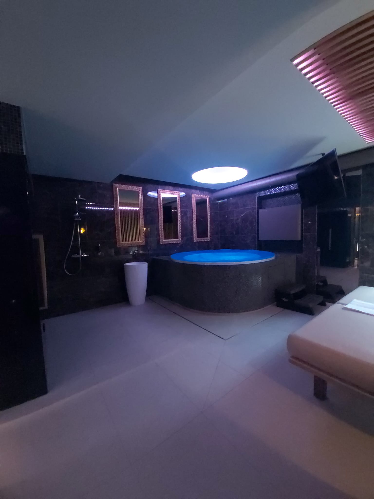 Awam Hotel and Wellness foto 4