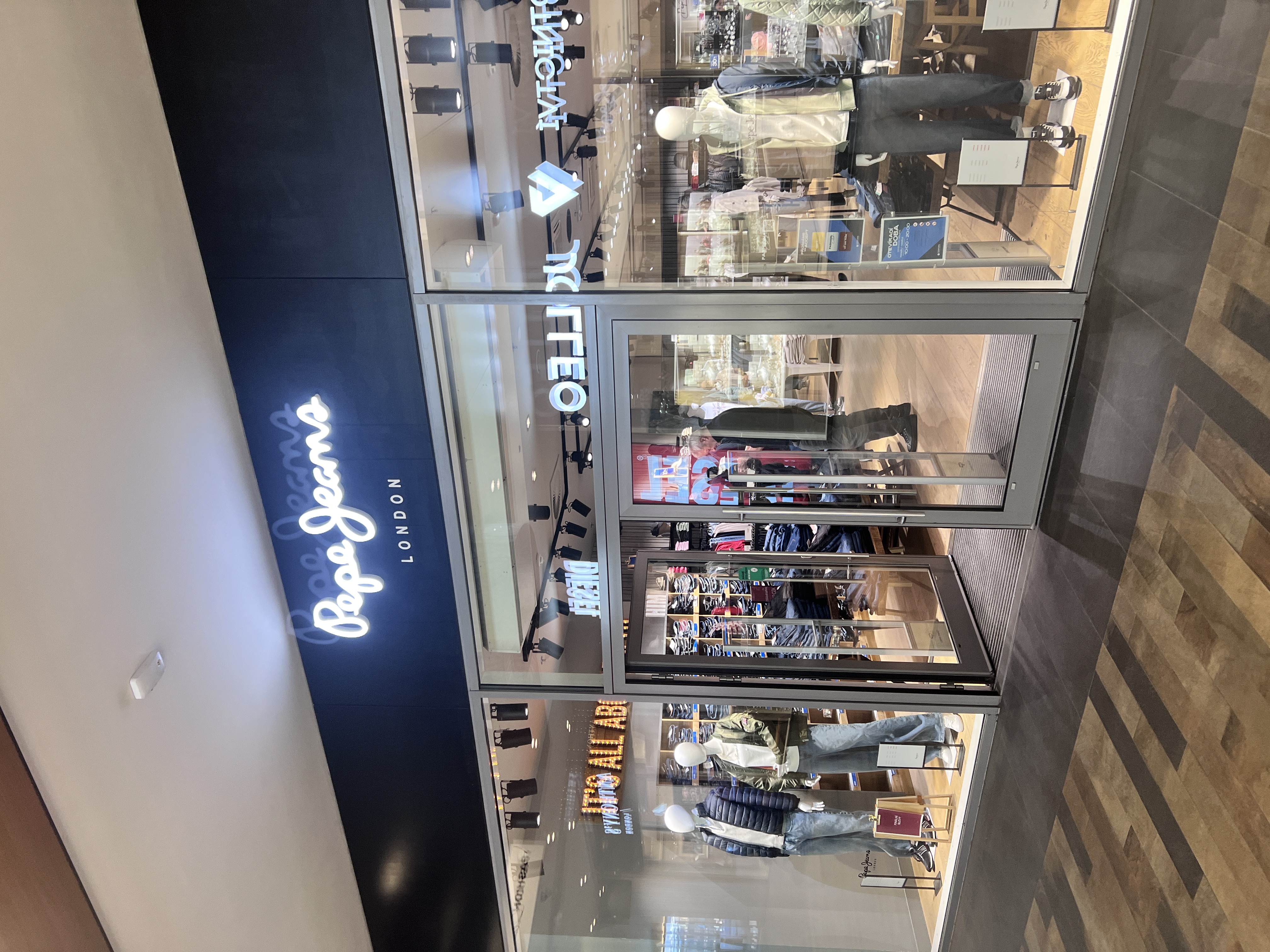 Pepe Jeans foto 2