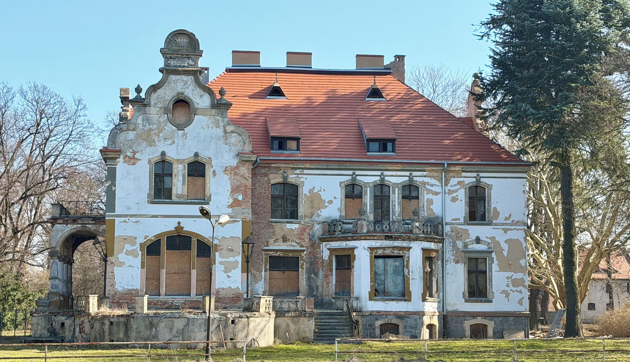 Targoszyn pałac 