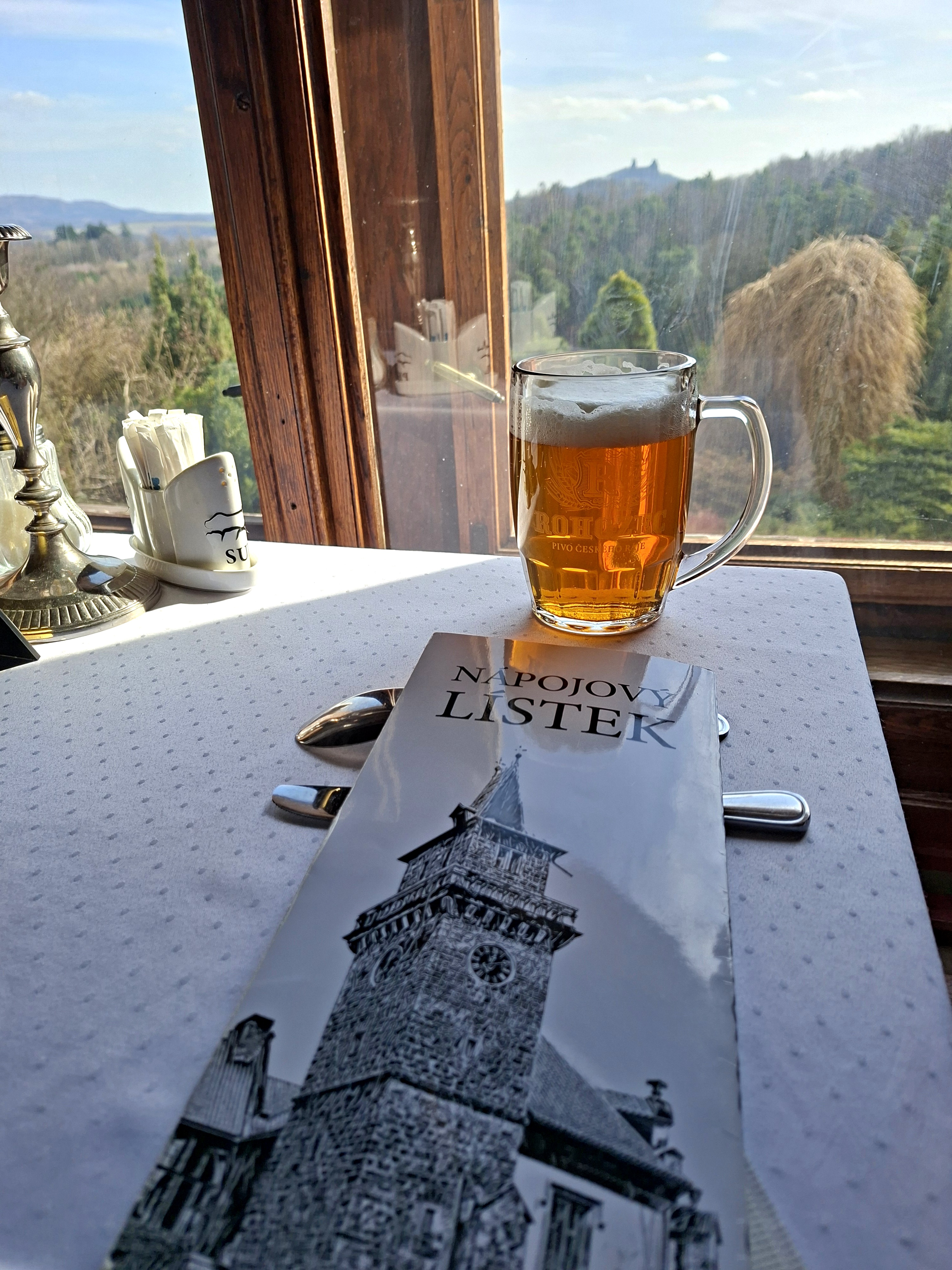 Zámecká restaurace Hrubá skála foto 2