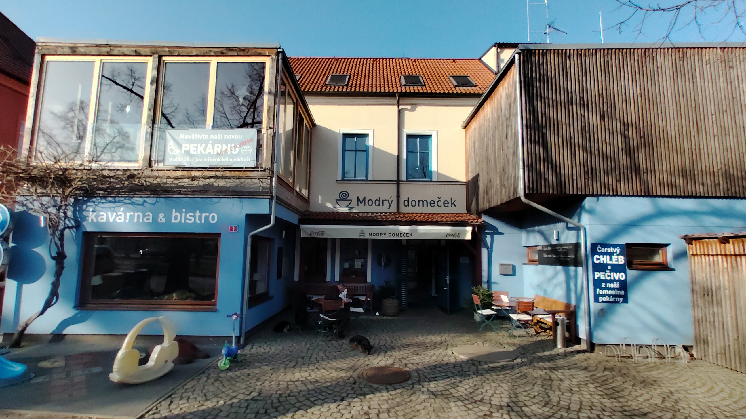 Kavárna Modrý domeček foto 2