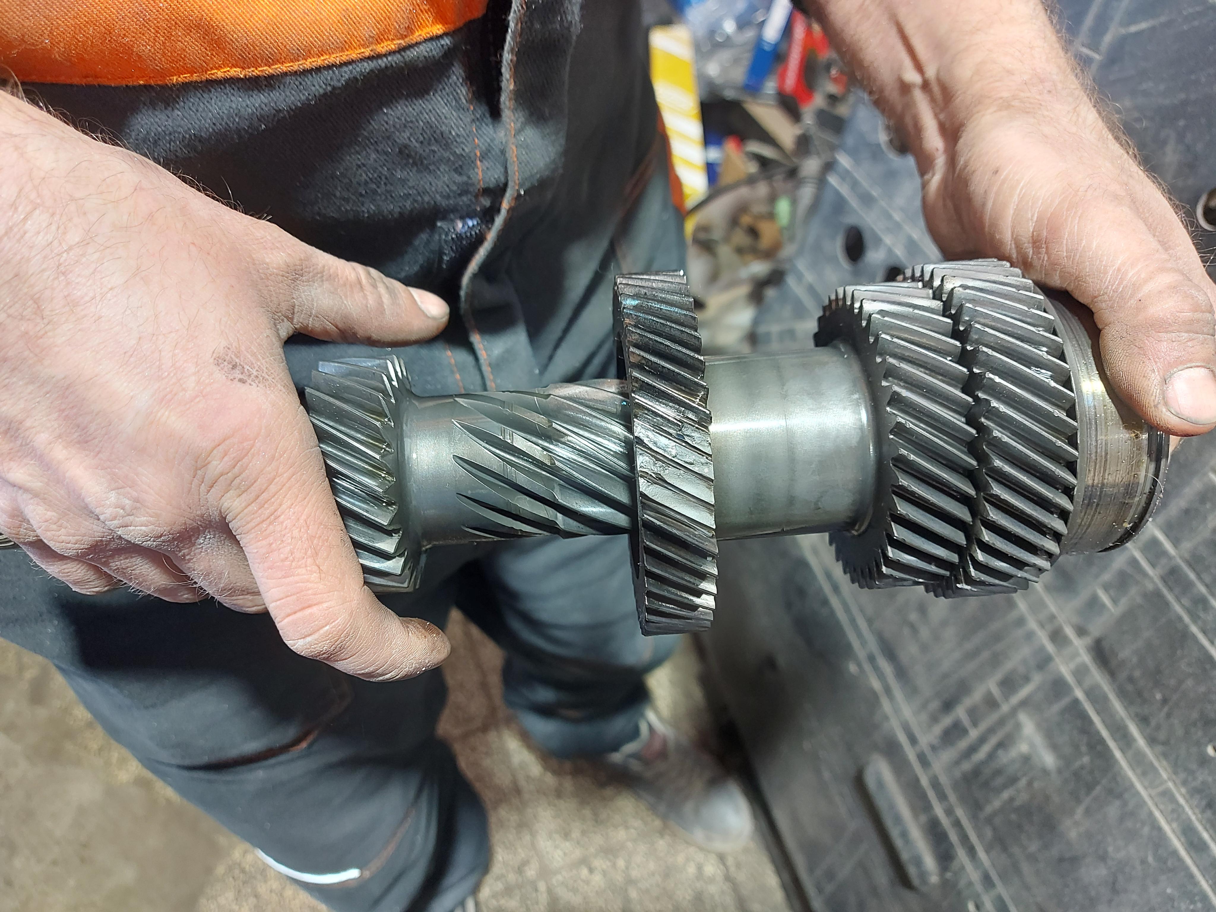 Autoservis & Autokarosárna Martin Juráček foto 1