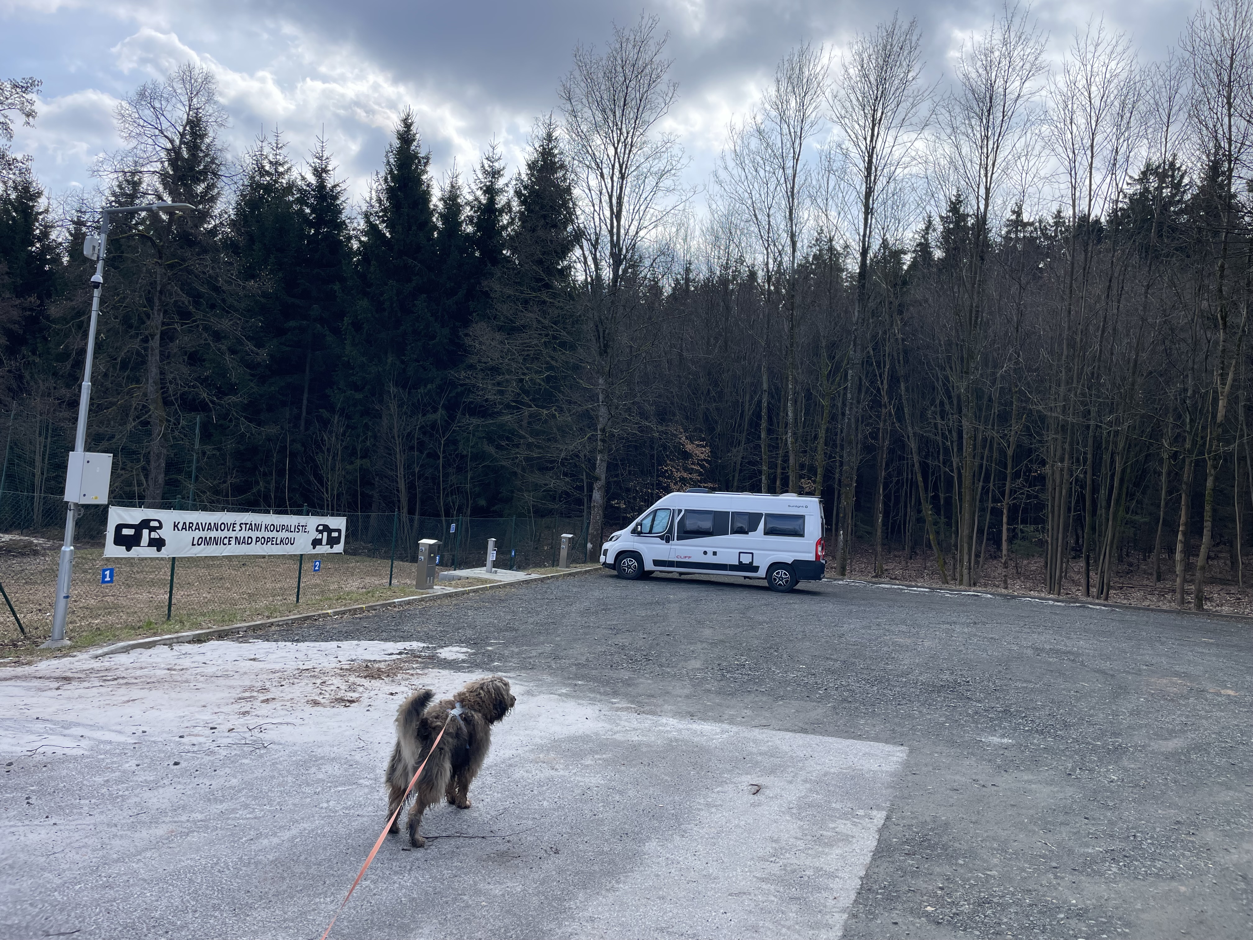 Karavanové stání Koupaliště foto 2