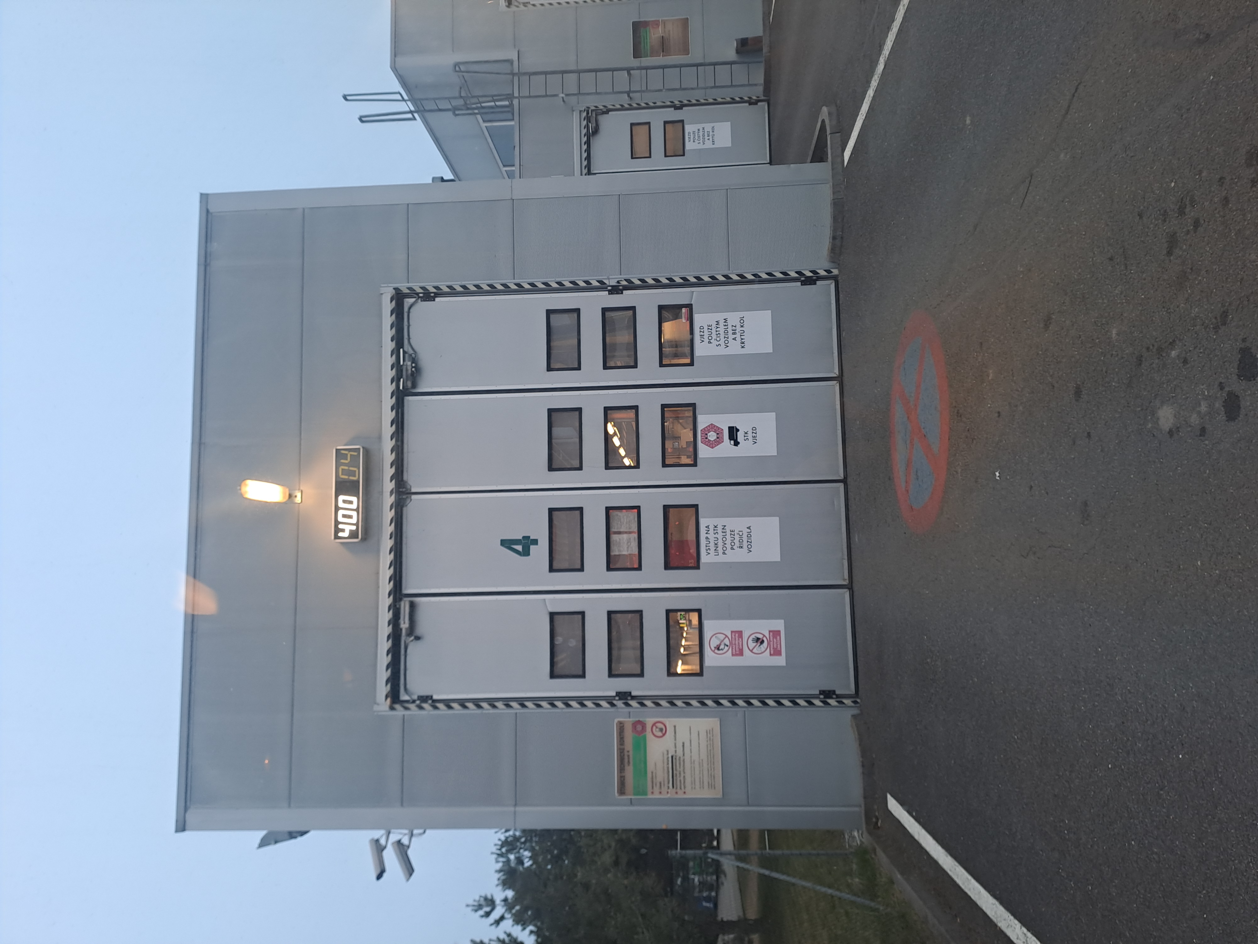 STK Nové Strašecí - AR auto s. r. o. foto 6