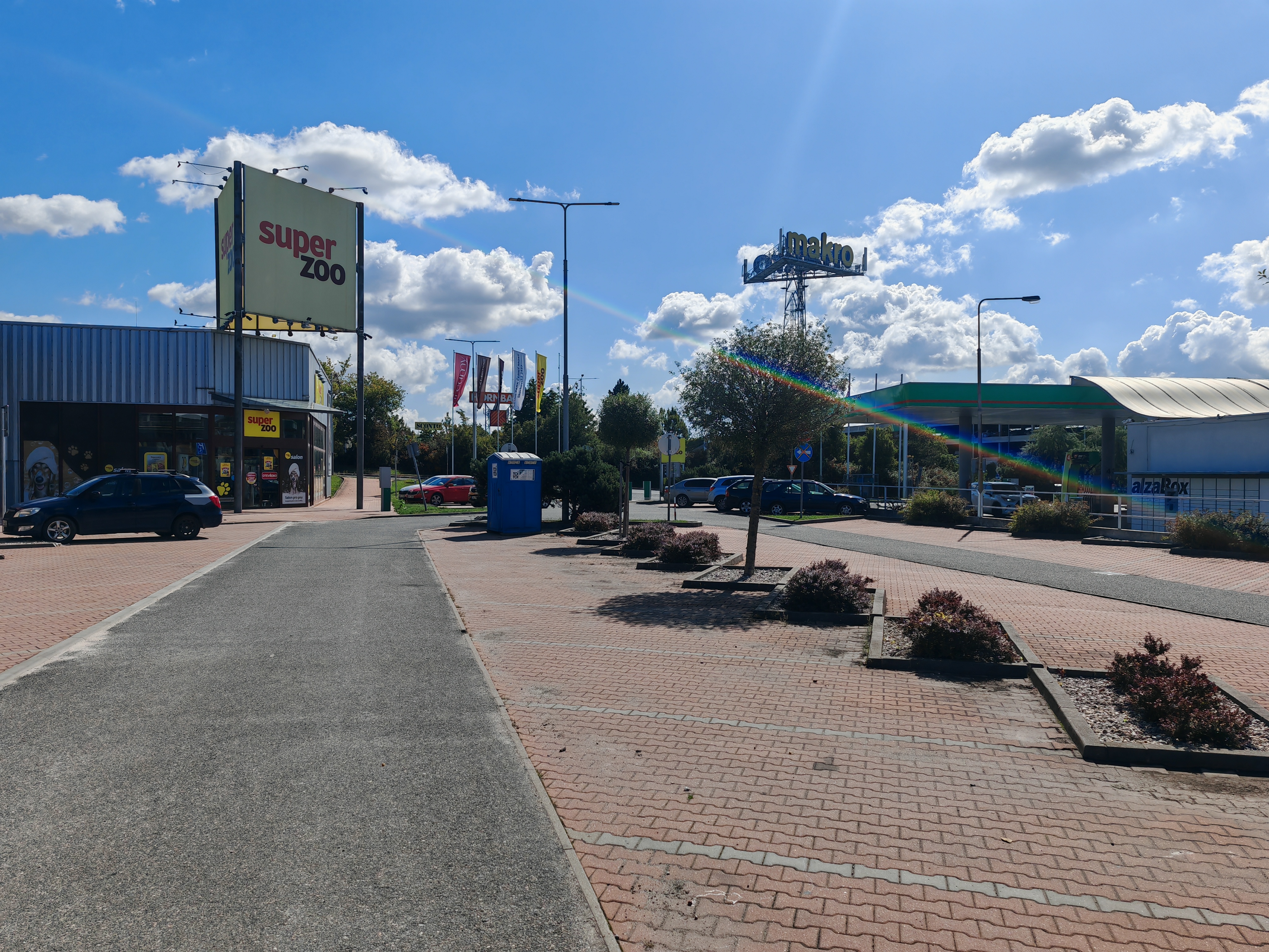 Retail Park Černý Most foto 5