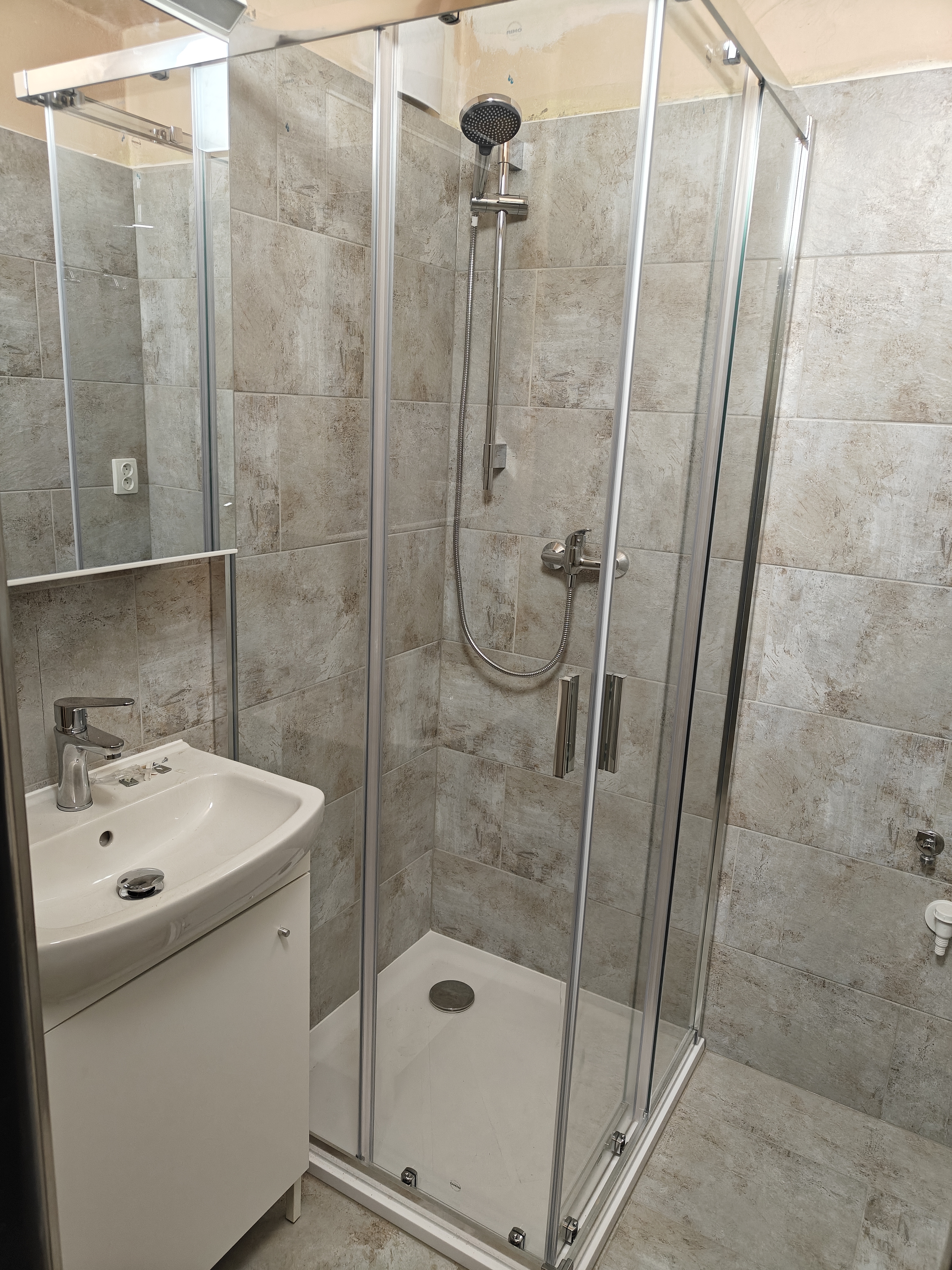 Obkladačské a zednické práce Roman Pfeifer foto 6