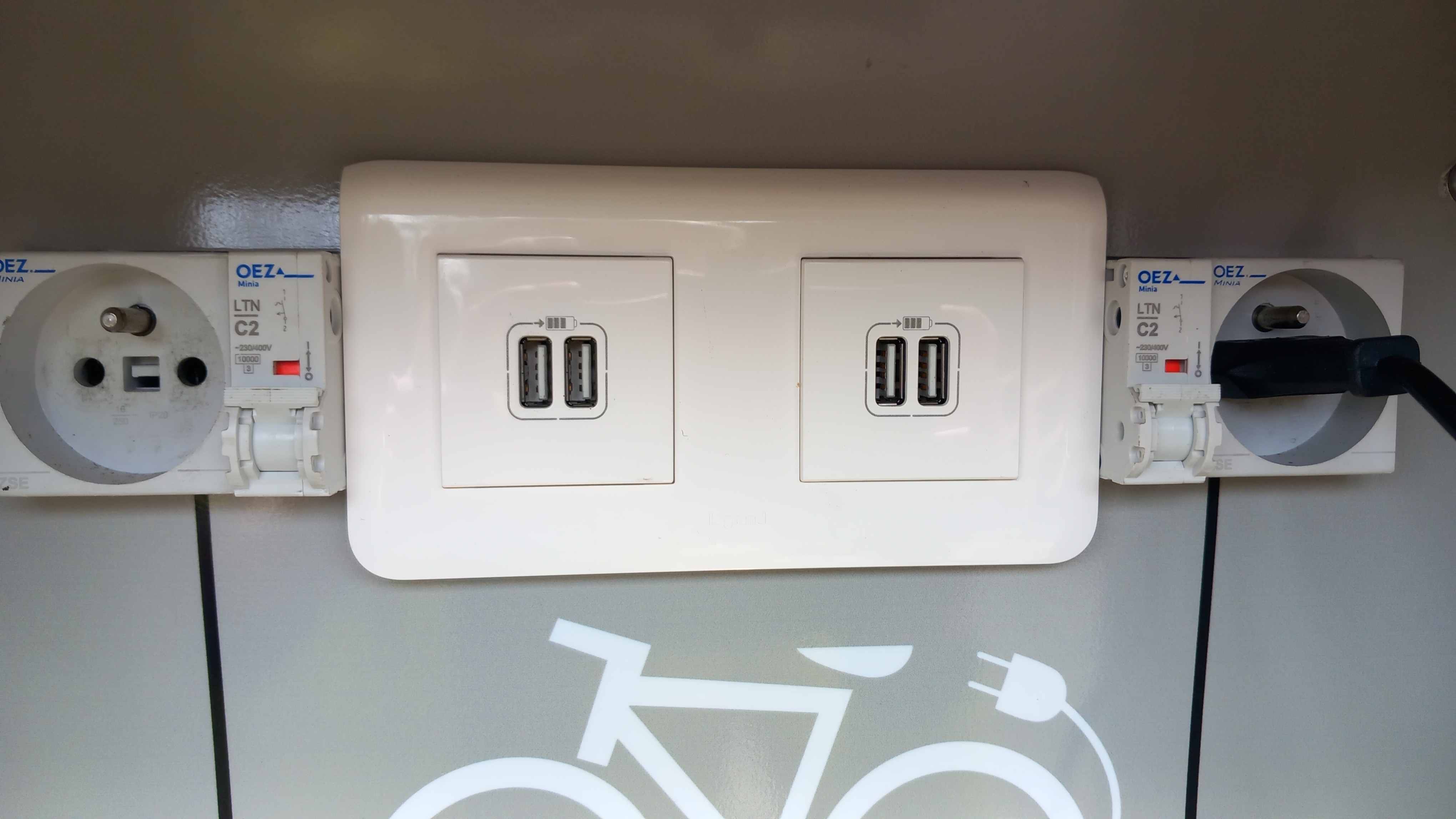 Nabíjecí stanice pro elektrokola - U splavu foto 5