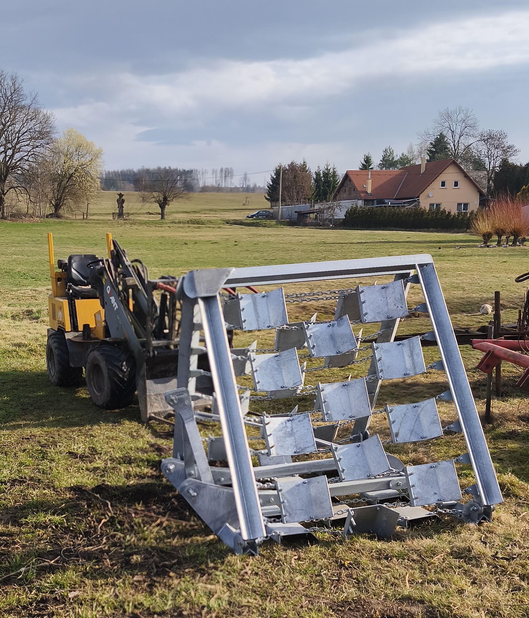 Zemědělské stroje Krajský foto 2