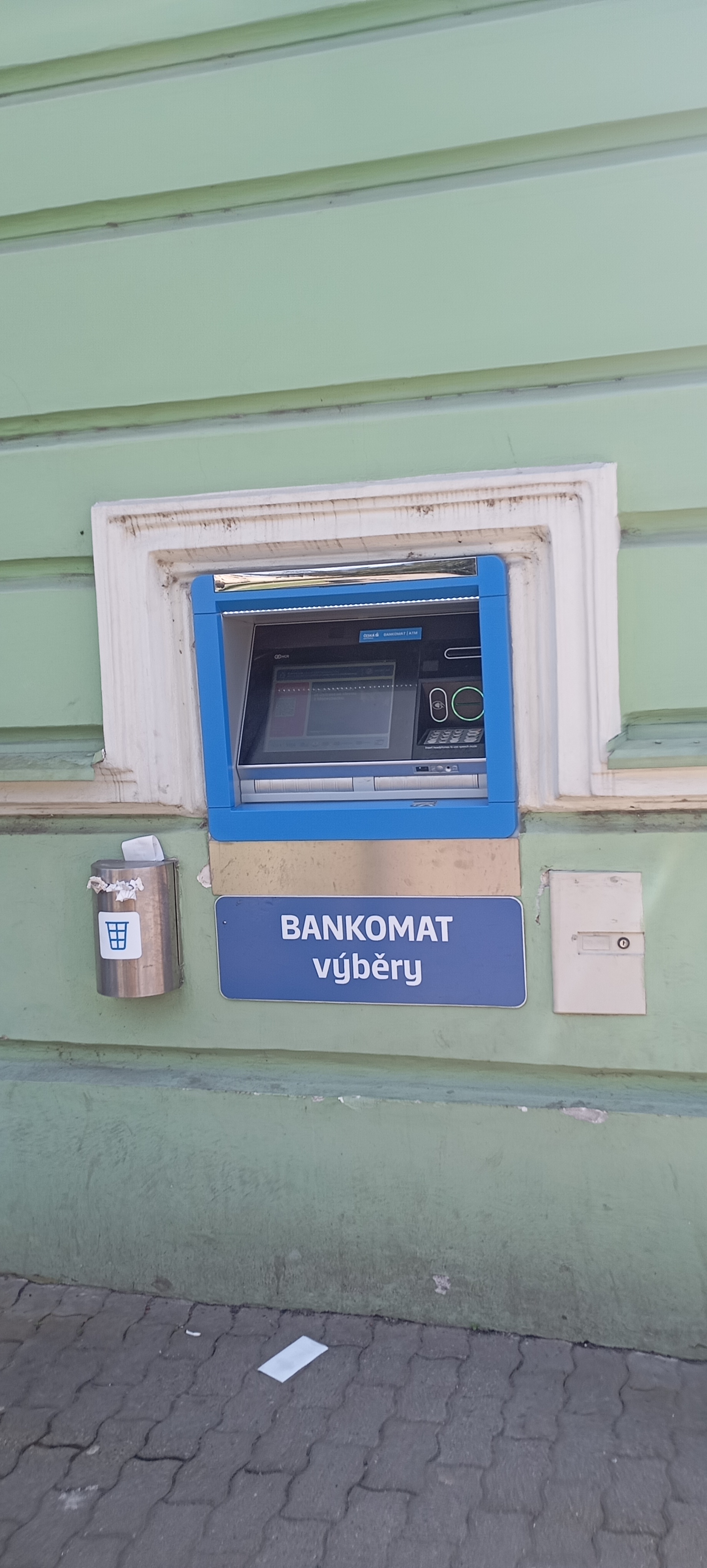 Bankomat České spořitelny foto 2