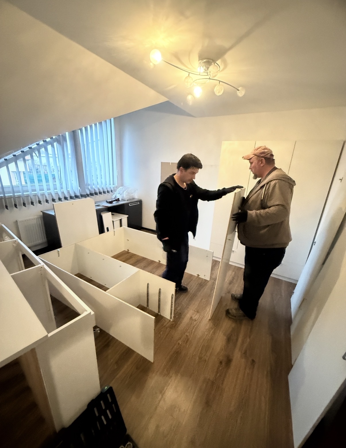 STĚHOVÁNÍ - AUTODOPRAVA PETR & PAVEL foto 5