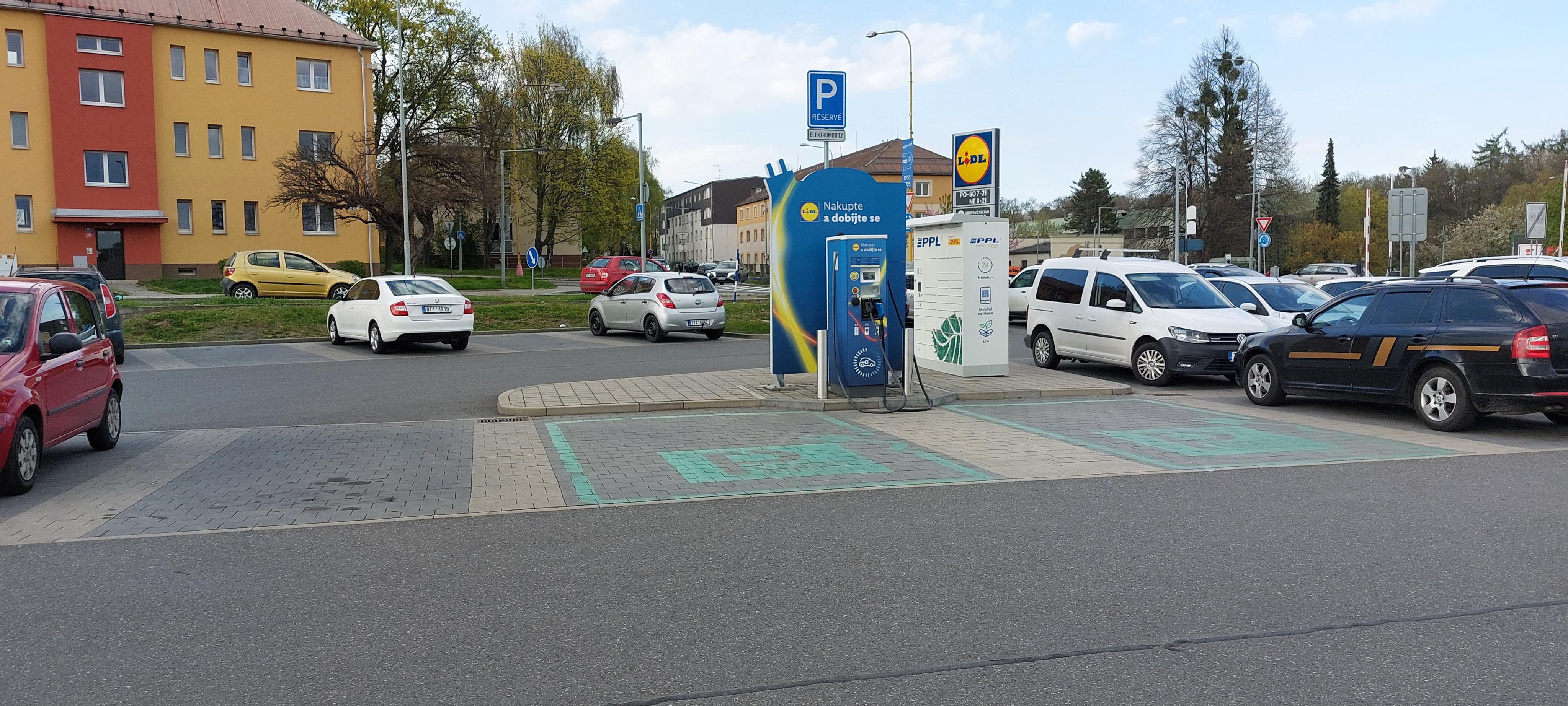 Nabíjecí stanice Lidl foto 2