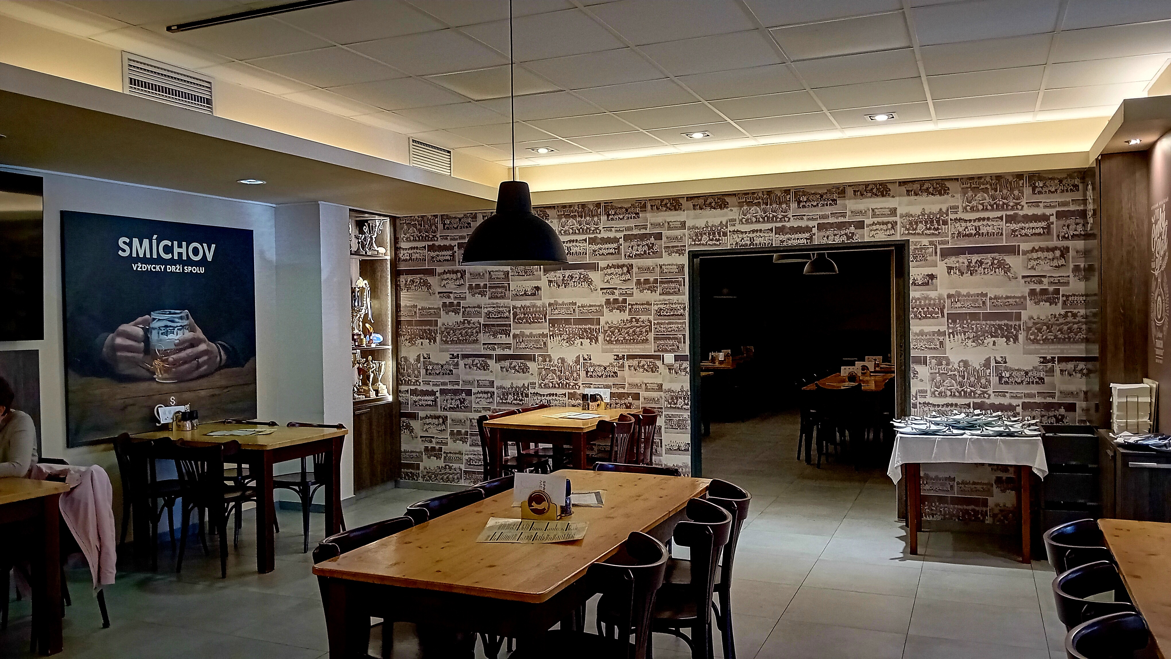 Restaurace tankovna Modrá kočka foto 3