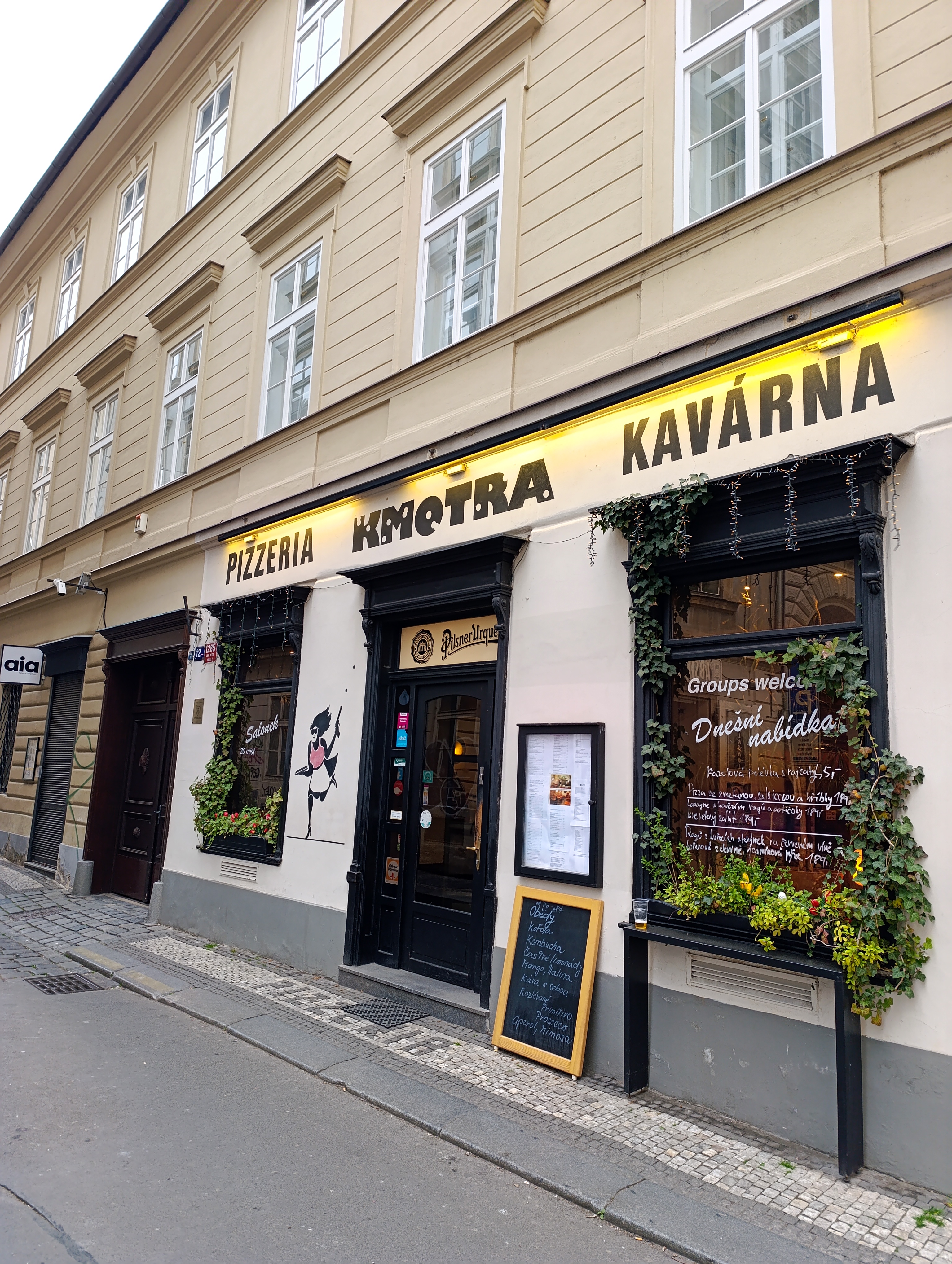 Pizzeria Kmotra foto 4
