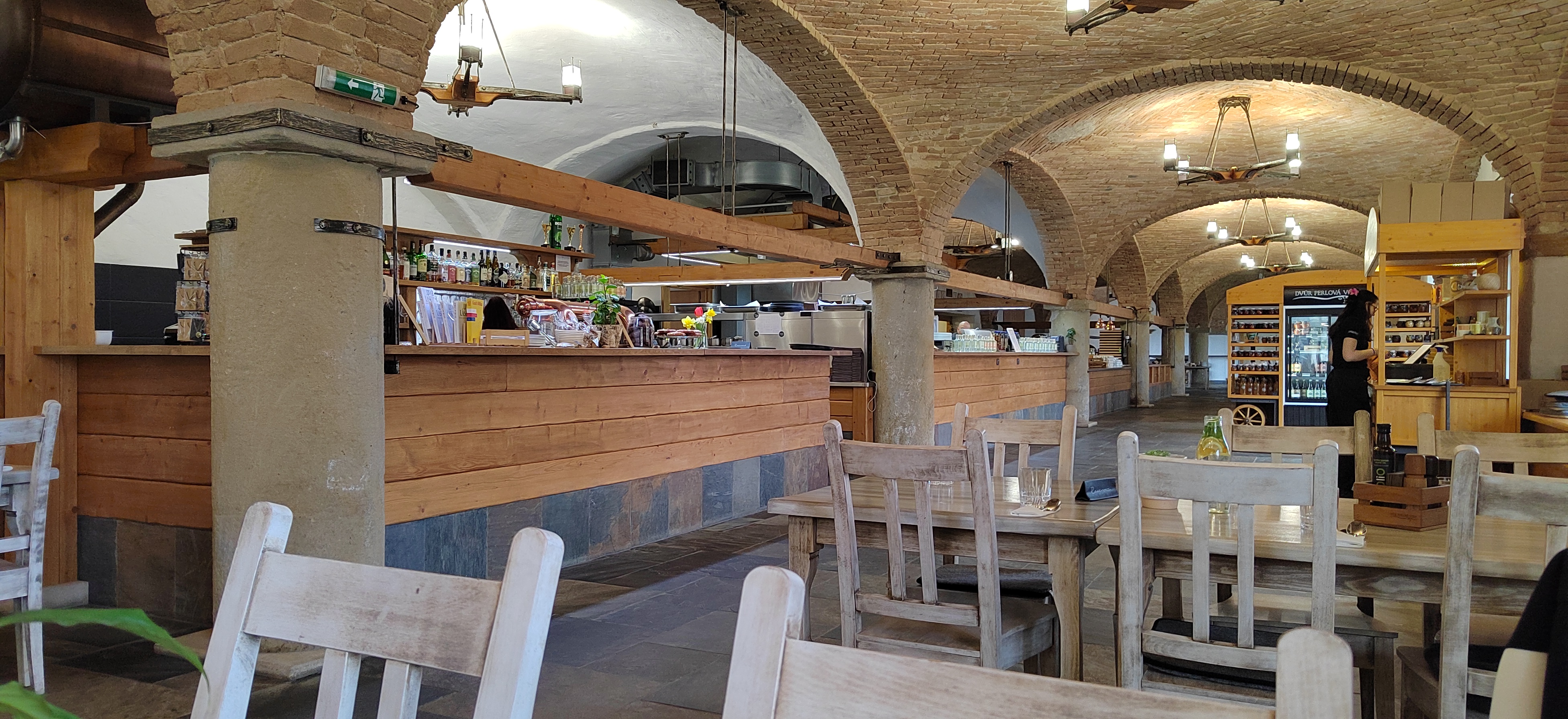 Restaurace Dvůr Perlová voda foto 5