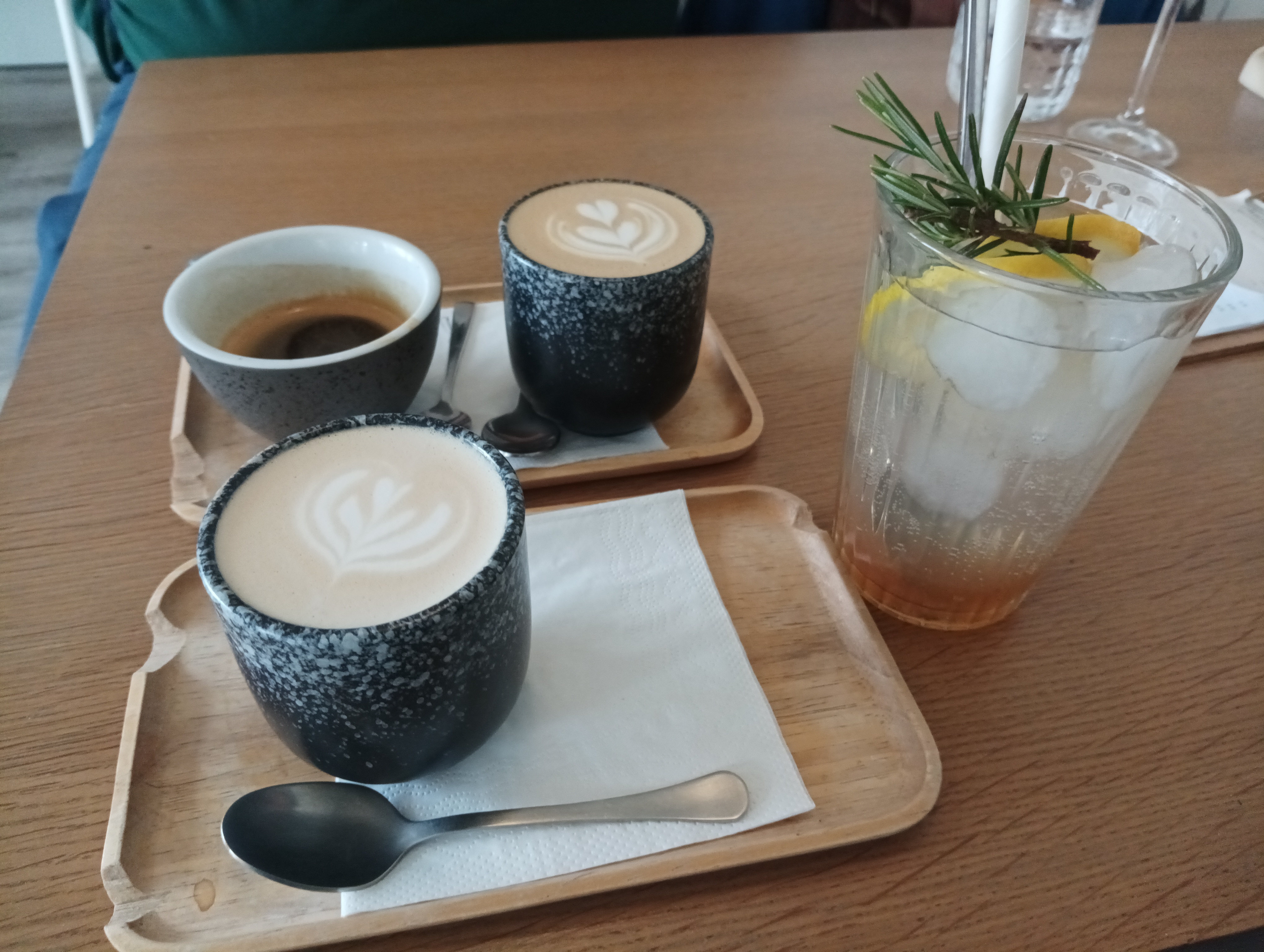 KRÁTKÝ KAFE foto 3